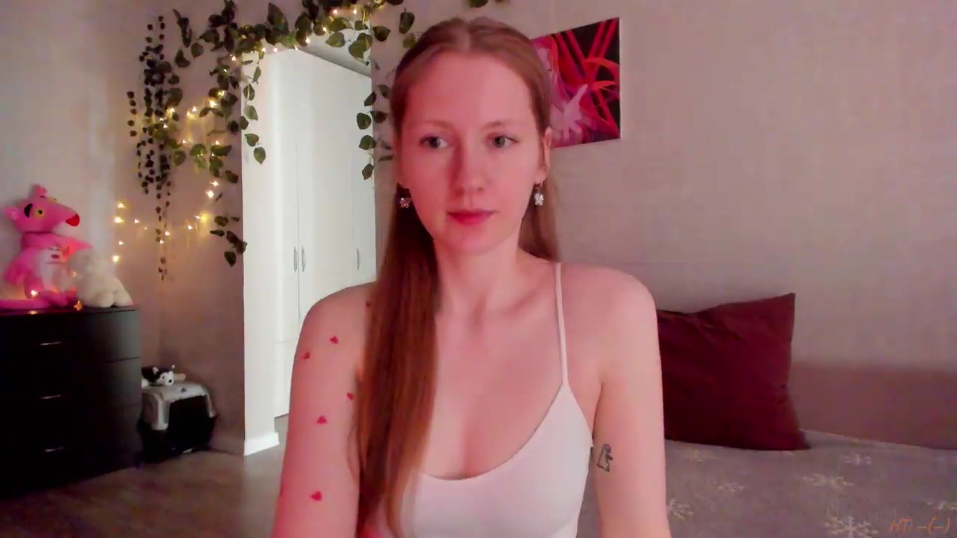 Gallery image thumbnail from mnialice's myfreecams stream on, 05/04/2026, 04:03 image 7 of 20