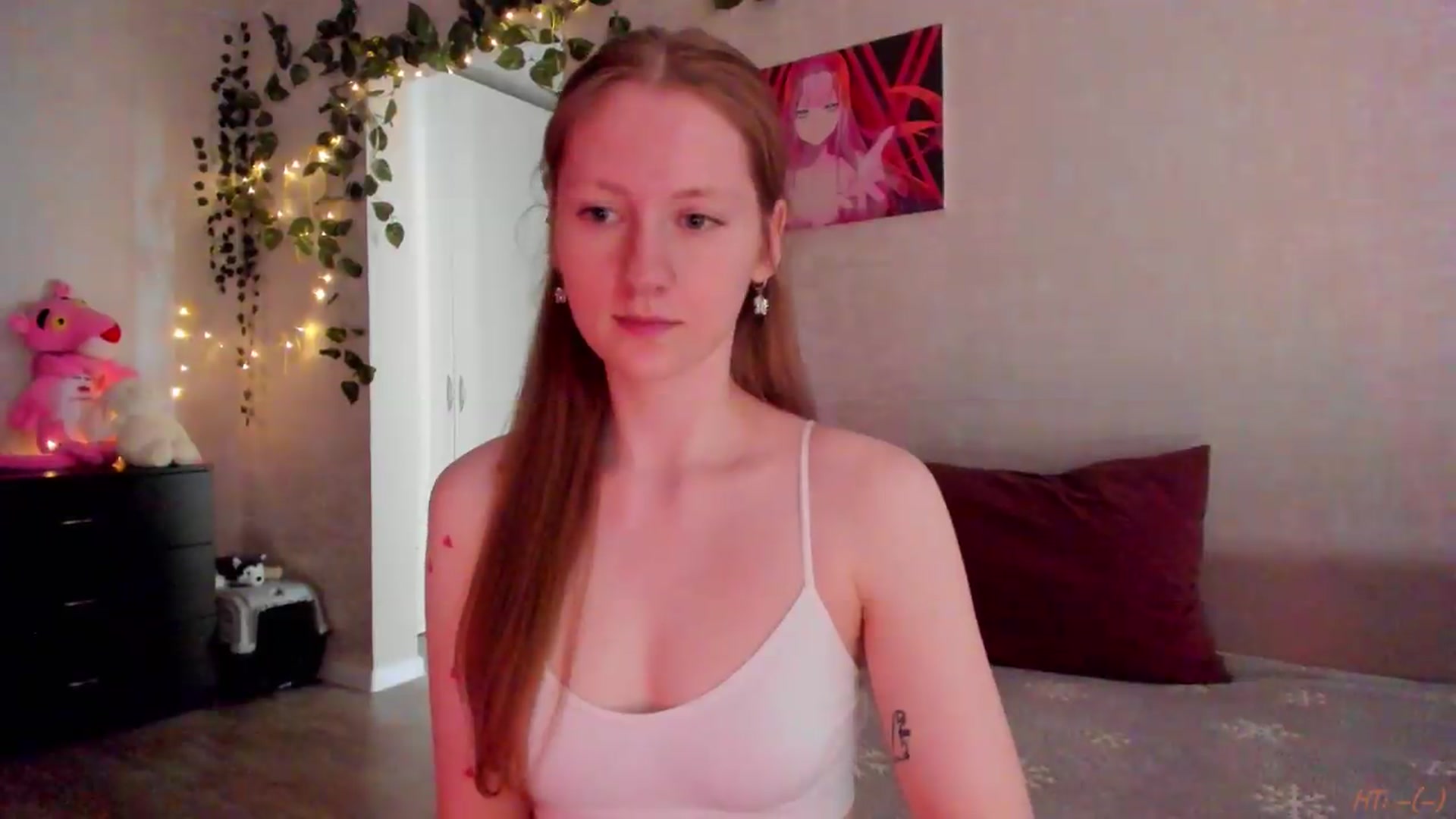 Gallery image thumbnail from mnialice's myfreecams stream on, 05/04/2026, 04:03 image 10 of 20