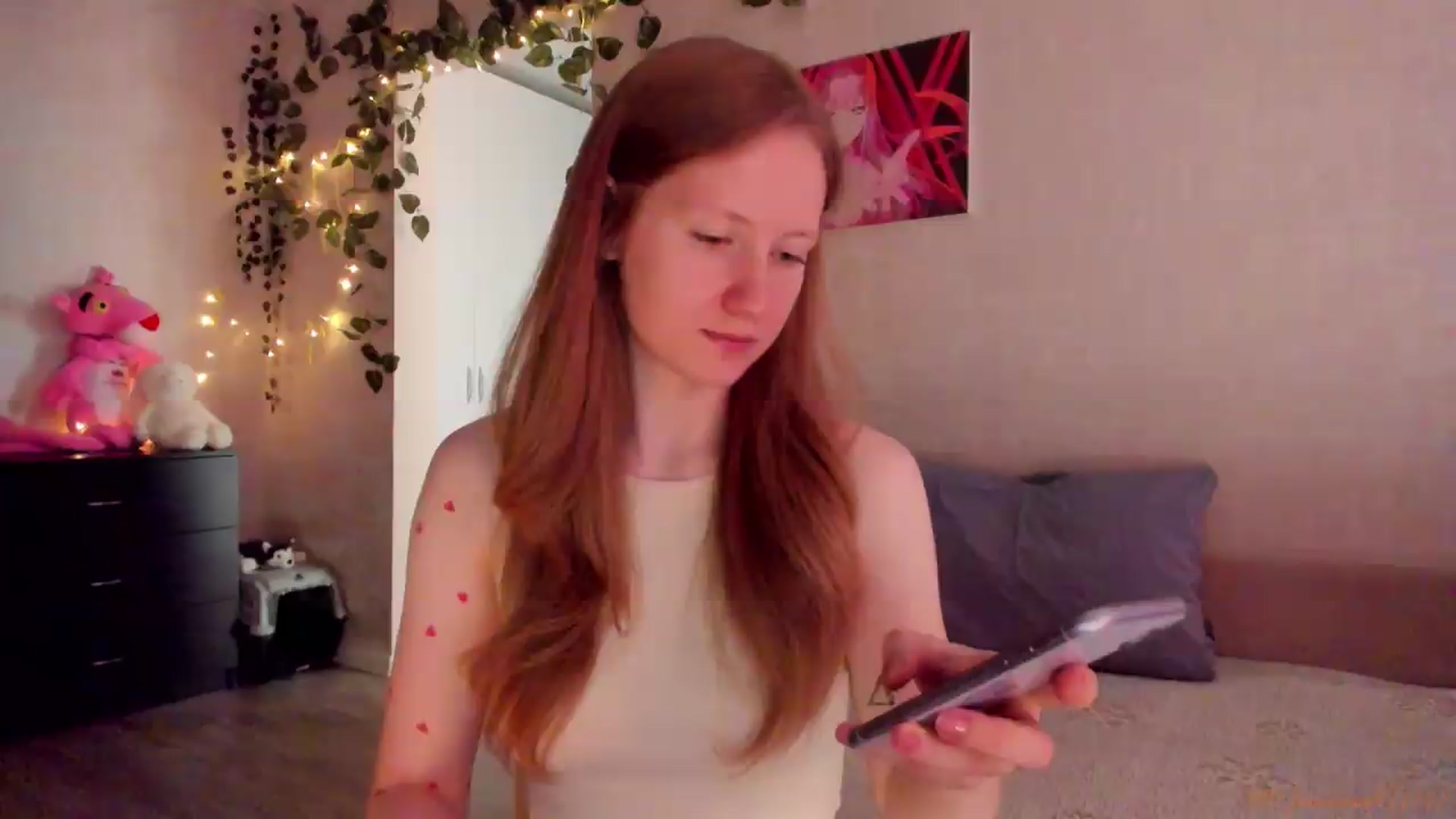 Gallery image thumbnail from mnialice's myfreecams stream on, 05/12/2026, 04:49 image 1 of 20