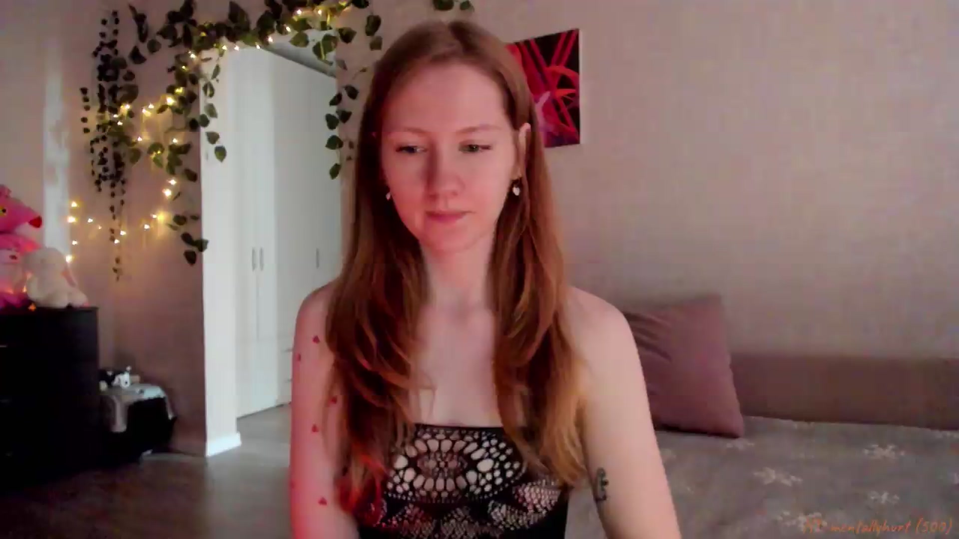 Gallery image thumbnail from mnialice's myfreecams stream on, 05/16/2026, 04:42 image 20 of 20