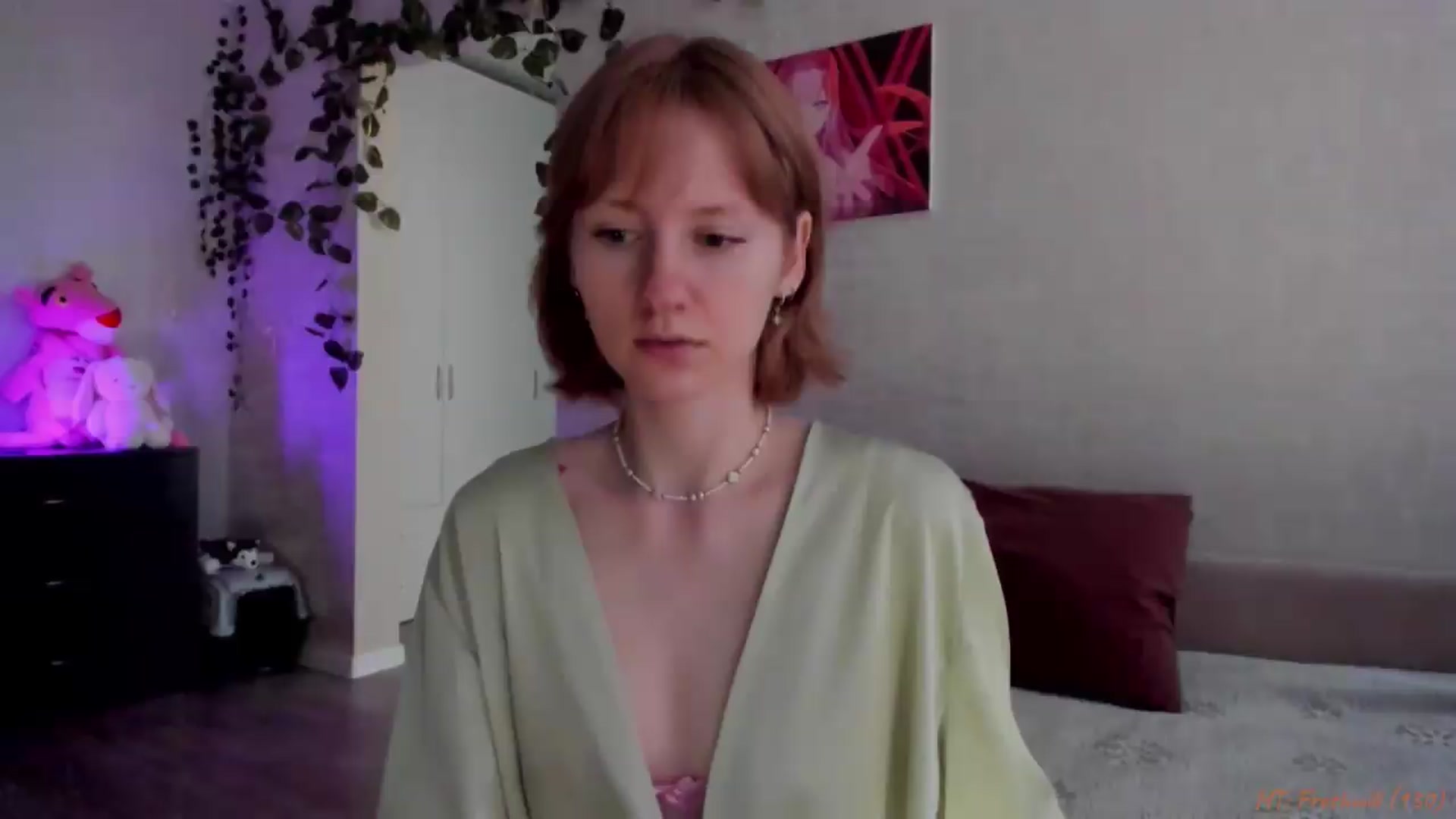 Gallery image thumbnail from mnialice's myfreecams stream on, 06/01/2026, 04:20 image 10 of 20