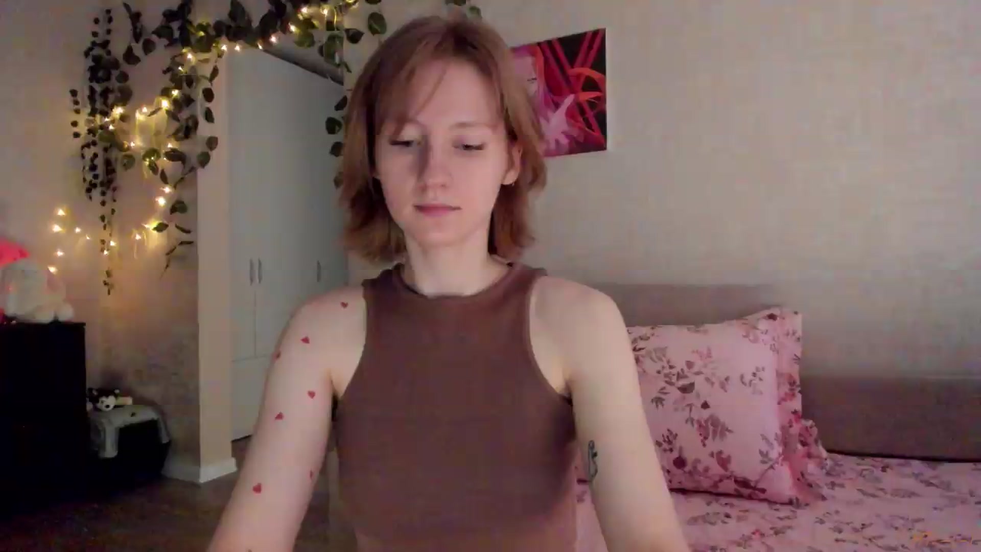Gallery image thumbnail from mnialice's myfreecams stream on, 06/28/2026, 03:18 image 4 of 20