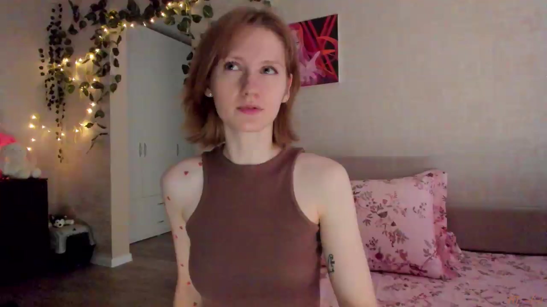 Gallery image thumbnail from mnialice's myfreecams stream on, 06/28/2026, 03:18 image 1 of 20
