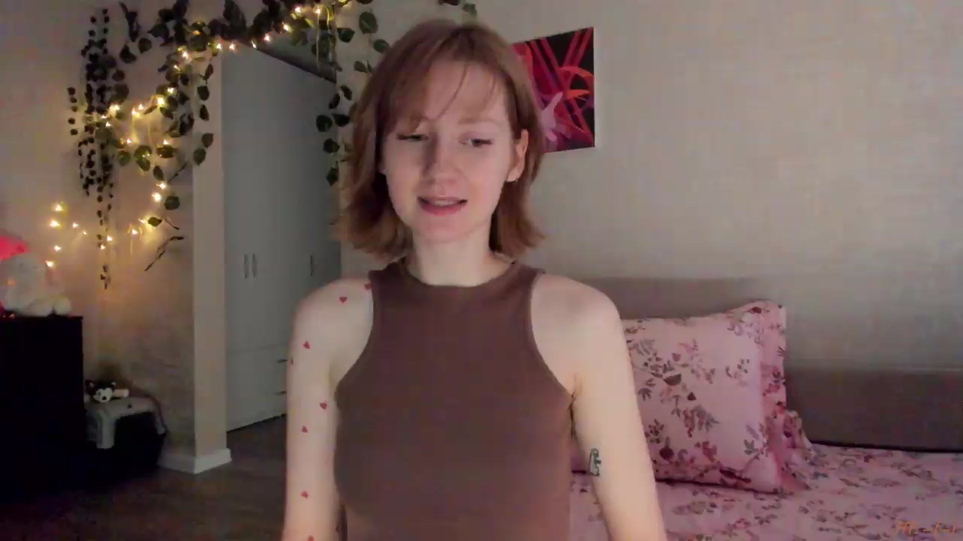 Gallery image thumbnail from mnialice's myfreecams stream on, 06/28/2026, 03:18 image 9 of 20