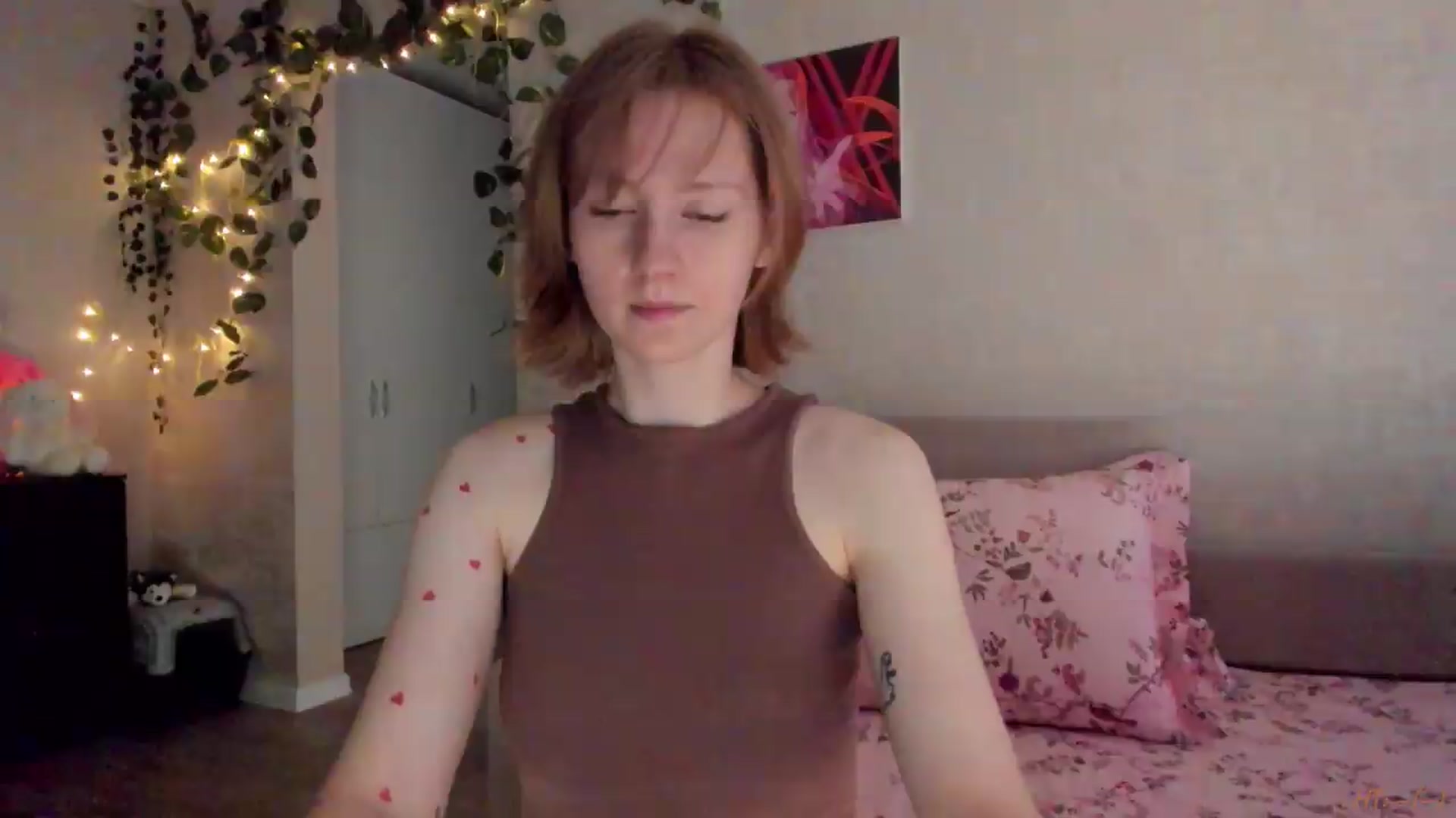 Gallery image thumbnail from mnialice's myfreecams stream on, 06/28/2026, 03:18 image 6 of 20