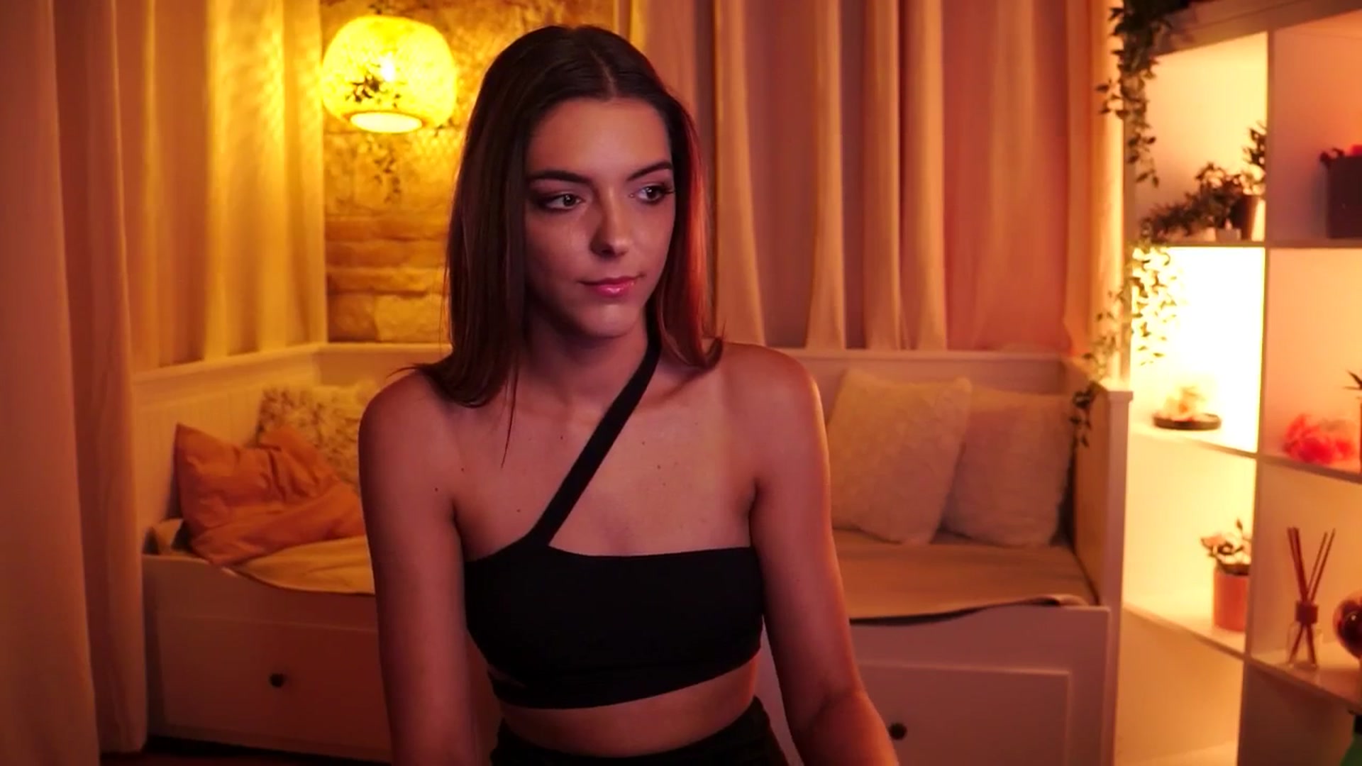 Gallery image thumbnail from mocha_'s myfreecams stream on, 10/18/2025, 18:15 image 6 of 20