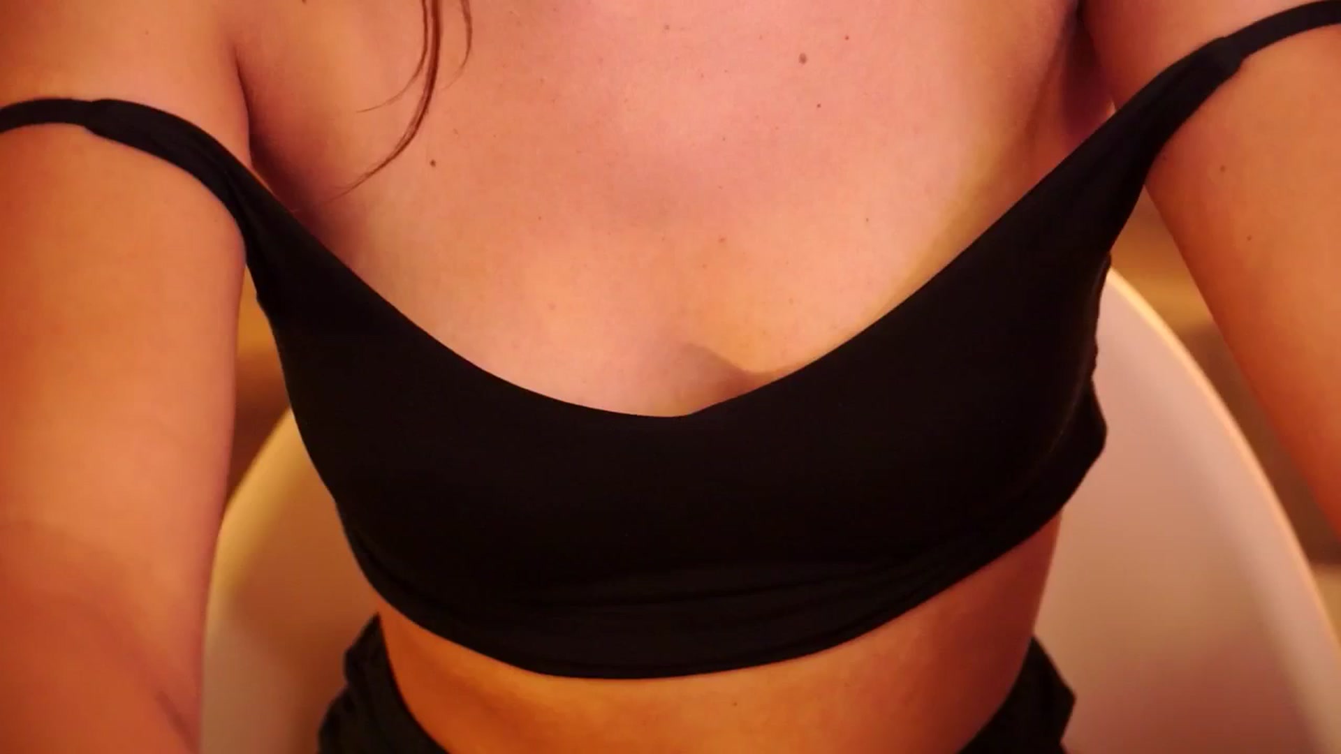 Gallery image thumbnail from mocha_'s myfreecams stream on, 11/11/2025, 23:08 image 2 of 20
