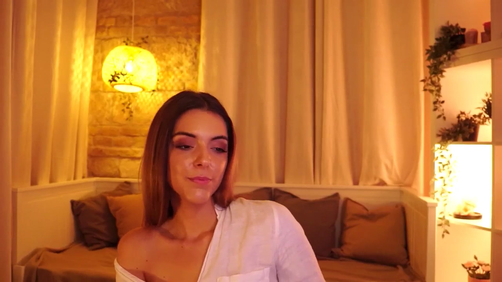Gallery image thumbnail from mocha_'s myfreecams stream on, 11/13/2025, 17:01 image 15 of 20