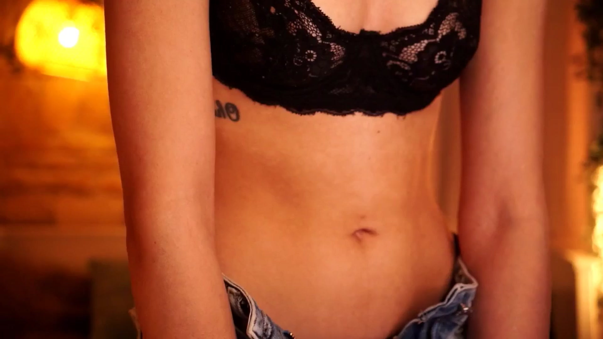 Gallery image thumbnail from mocha_'s myfreecams stream on, 03/29/2026, 16:38 image 12 of 20