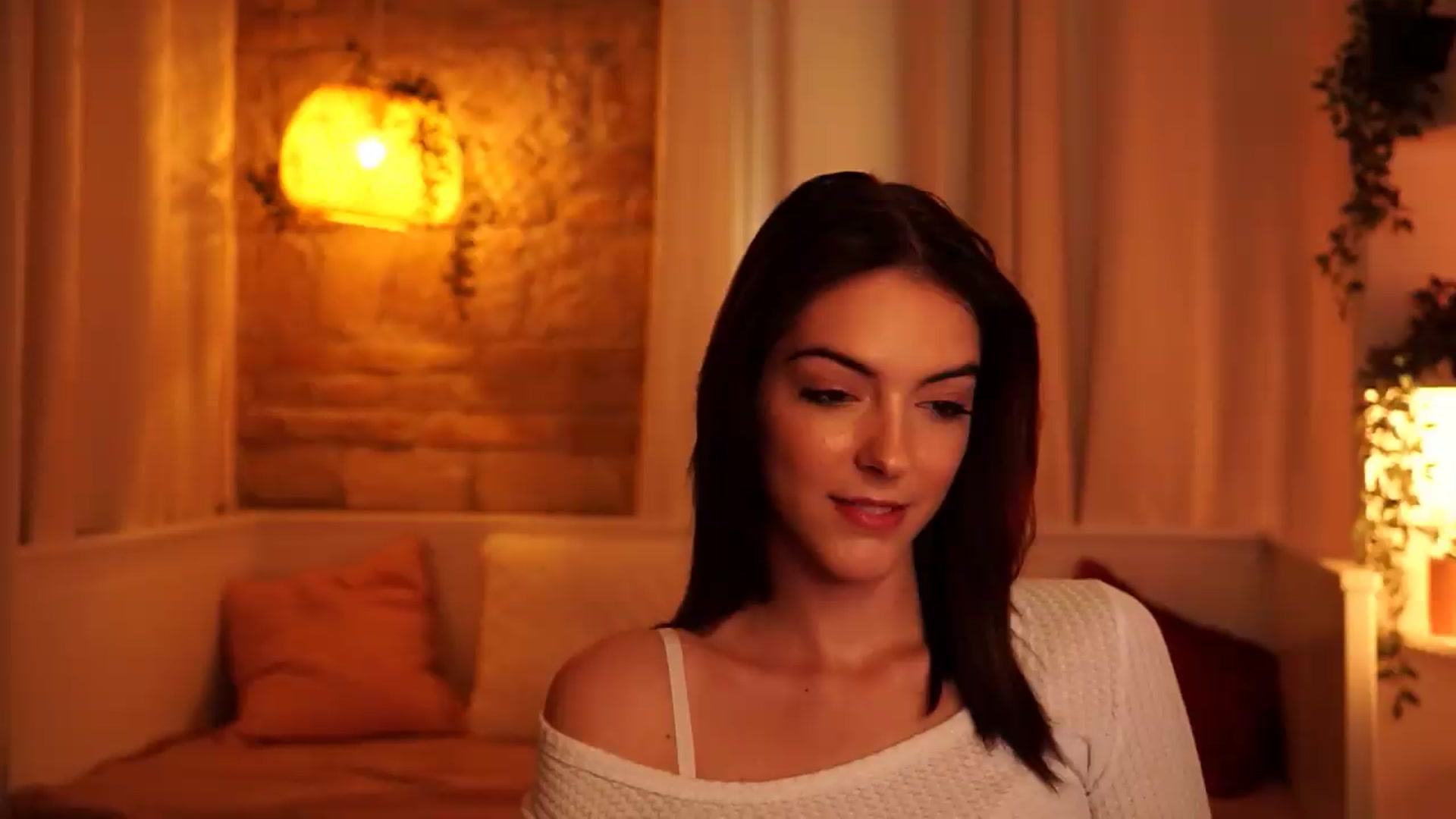 Gallery image thumbnail from mocha_'s myfreecams stream on, 05/13/2026, 15:56 image 18 of 20