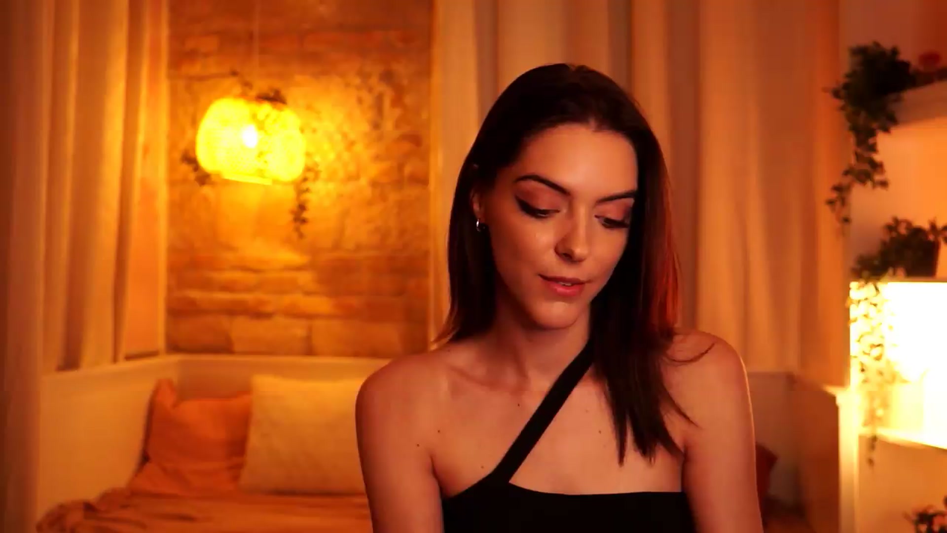 Gallery image thumbnail from mocha_'s myfreecams stream on, 05/17/2026, 18:14 image 15 of 20