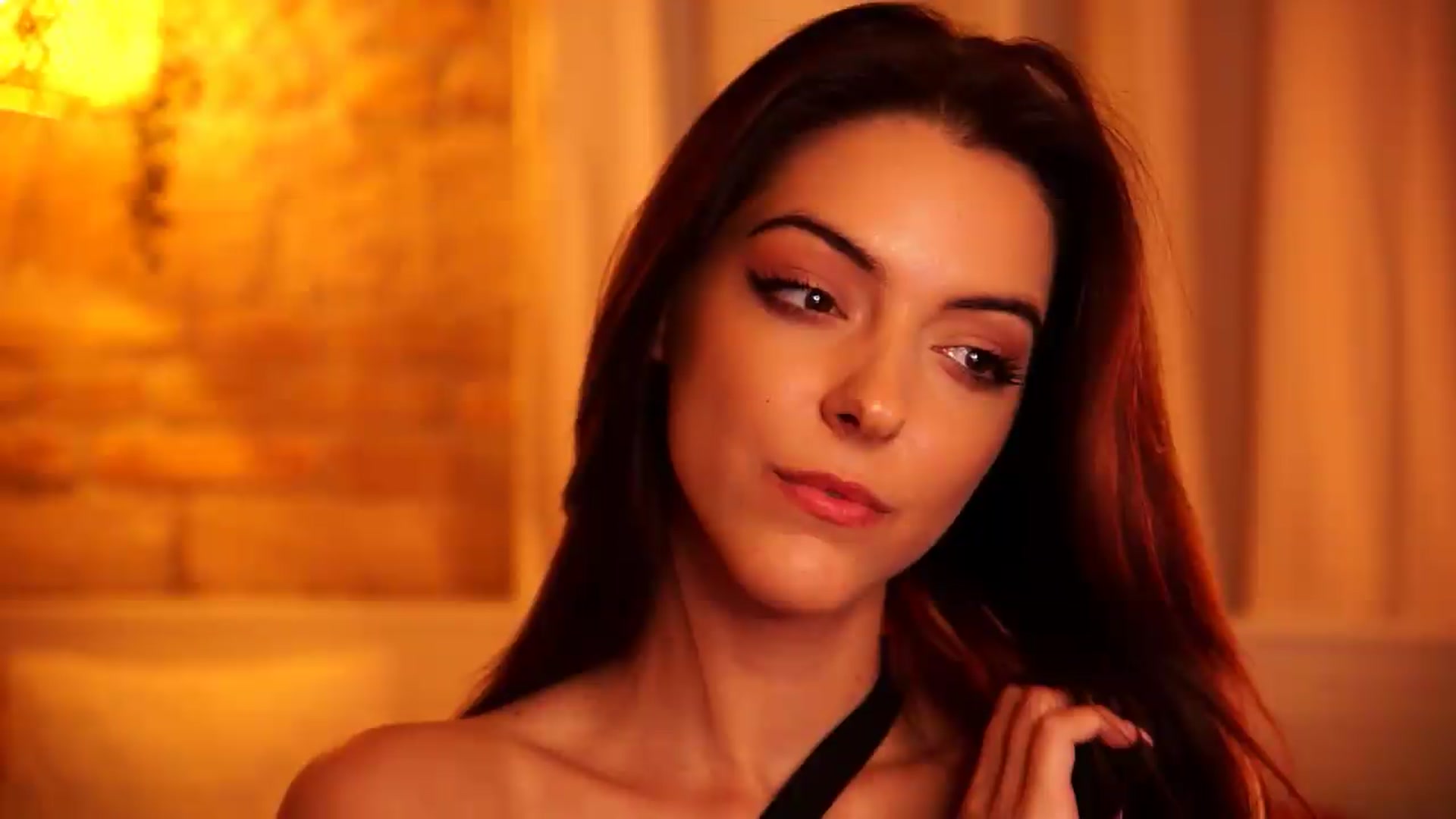 Gallery image thumbnail from mocha_'s myfreecams stream on, 05/17/2026, 18:14 image 17 of 20