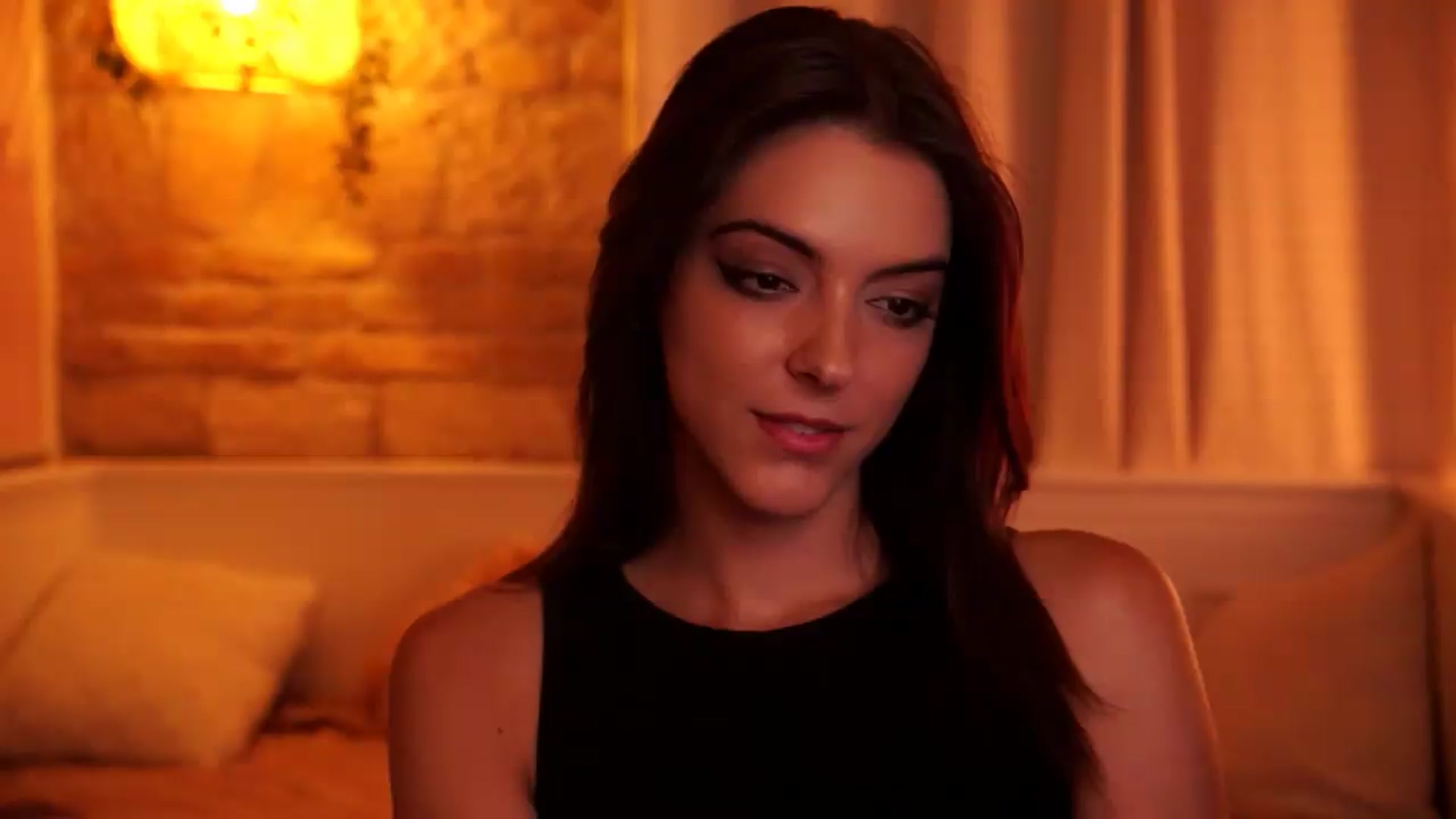 Gallery image thumbnail from mocha_'s myfreecams stream on, 08/05/2026, 19:21 image 12 of 20