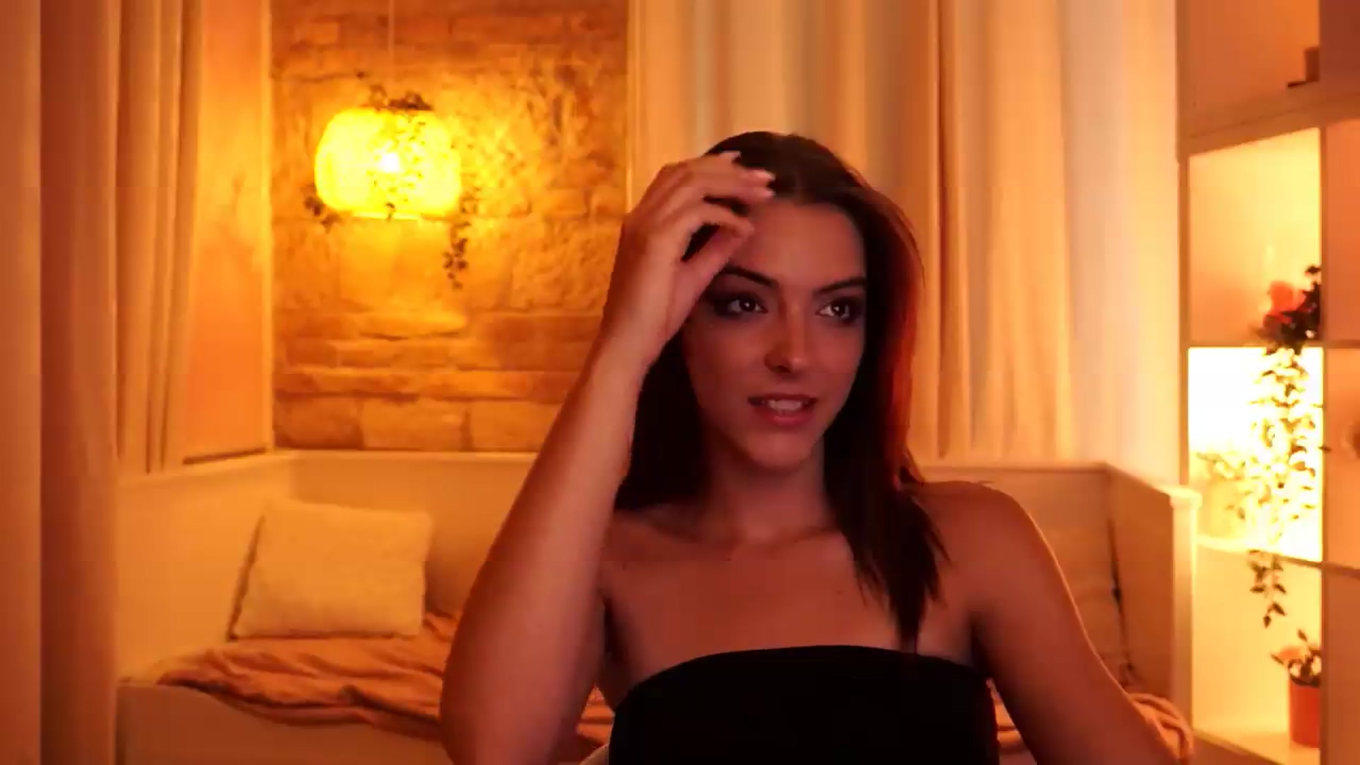 Gallery image thumbnail from mocha_'s myfreecams stream on, 08/13/2026, 16:14 image 12 of 20