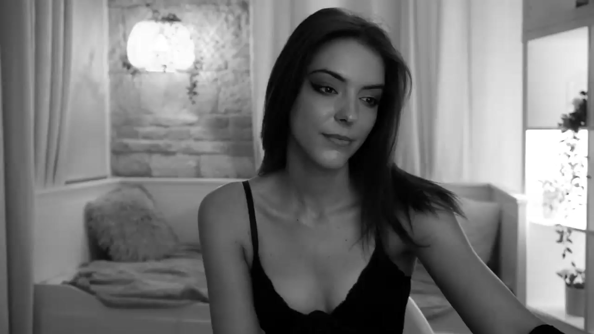 Gallery image thumbnail from mocha_'s myfreecams stream on, 08/20/2026, 14:40 image 19 of 20