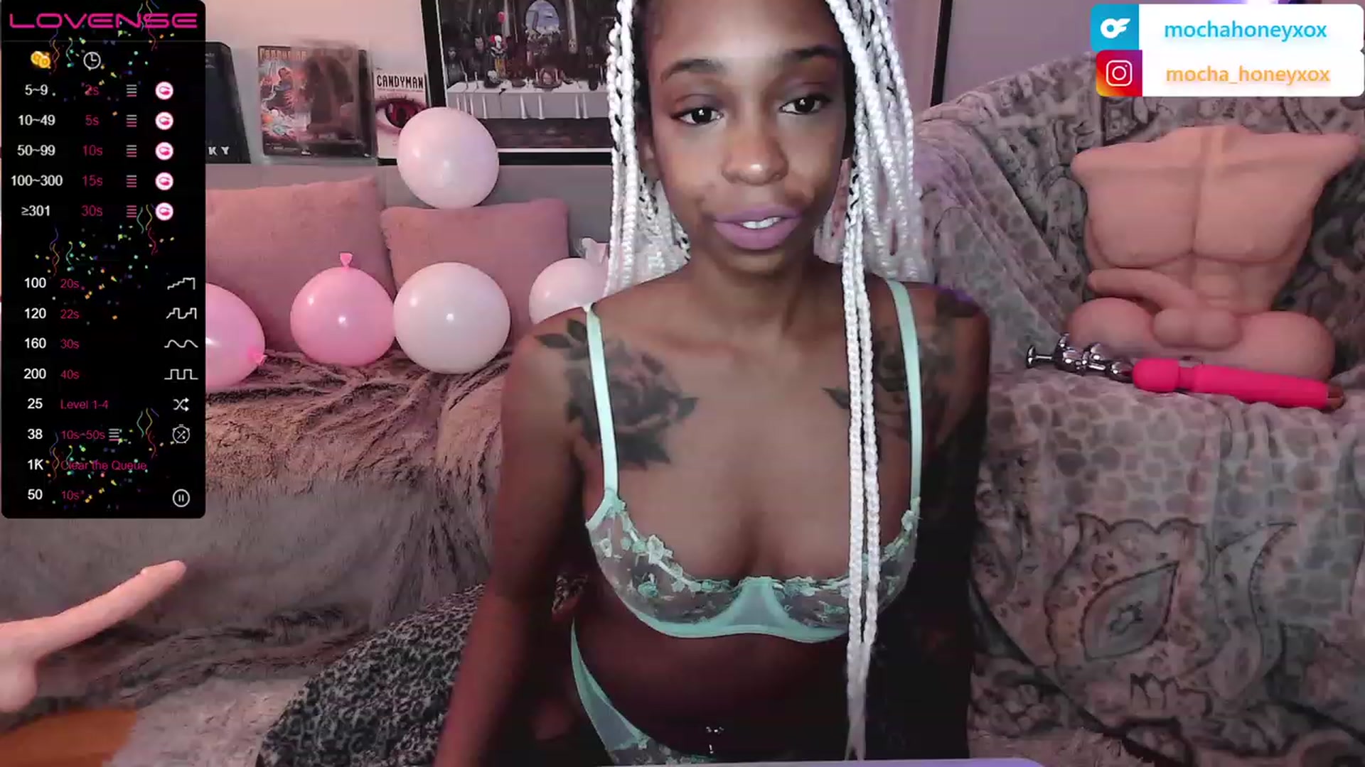 Gallery image thumbnail from mochahoneyxox's myfreecams stream on, 12/02/2022, 01:12 image 4 of 20