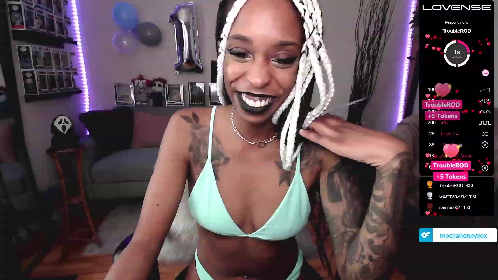Gallery image thumbnail from mochahoneyxox's myfreecams stream on, 05/27/2023, 15:43 image 19 of 20