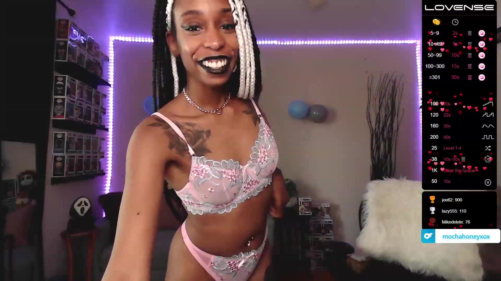 Gallery image thumbnail from mochahoneyxox's myfreecams stream on, 05/29/2023, 15:23 image 14 of 20