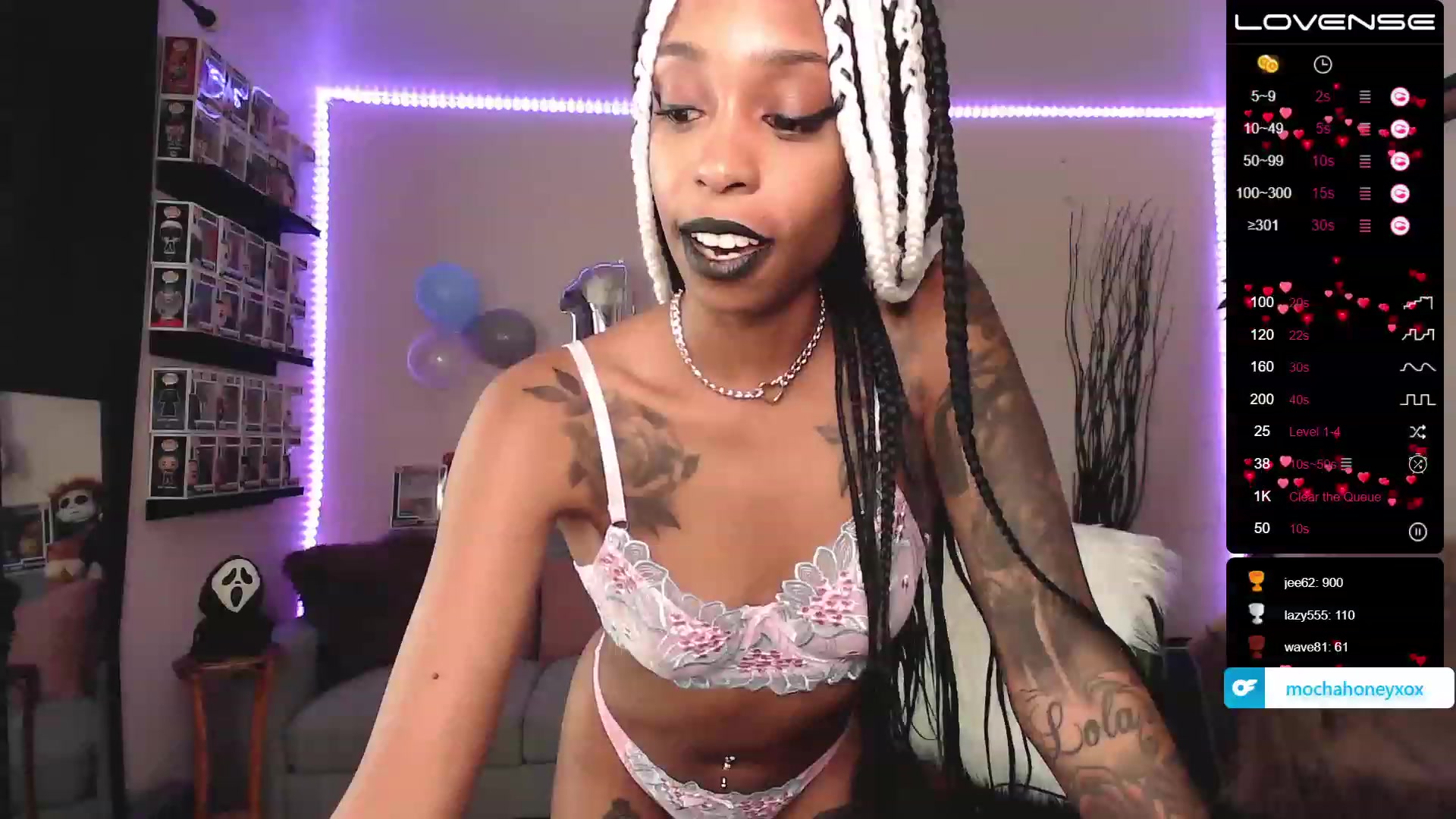 Gallery image thumbnail from mochahoneyxox's myfreecams stream on, 05/29/2023, 15:23 image 9 of 20