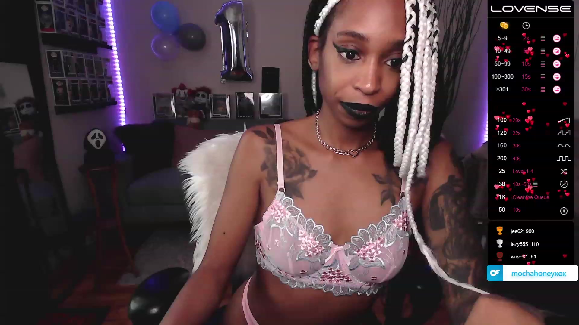 Gallery image thumbnail from mochahoneyxox's myfreecams stream on, 05/29/2023, 15:23 image 10 of 20