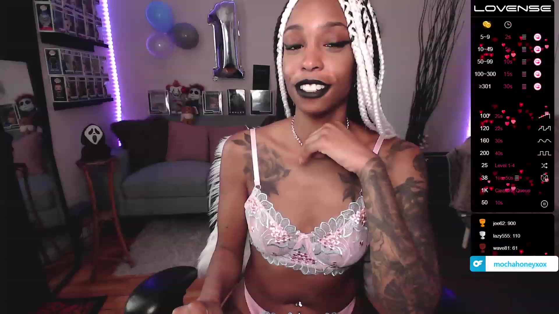Gallery image thumbnail from mochahoneyxox's myfreecams stream on, 05/29/2023, 15:23 image 12 of 20