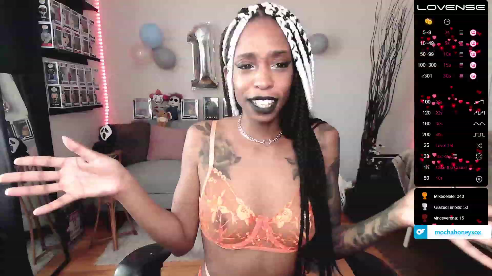 Gallery image thumbnail from mochahoneyxox's myfreecams stream on, 05/31/2023, 15:47 image 6 of 20