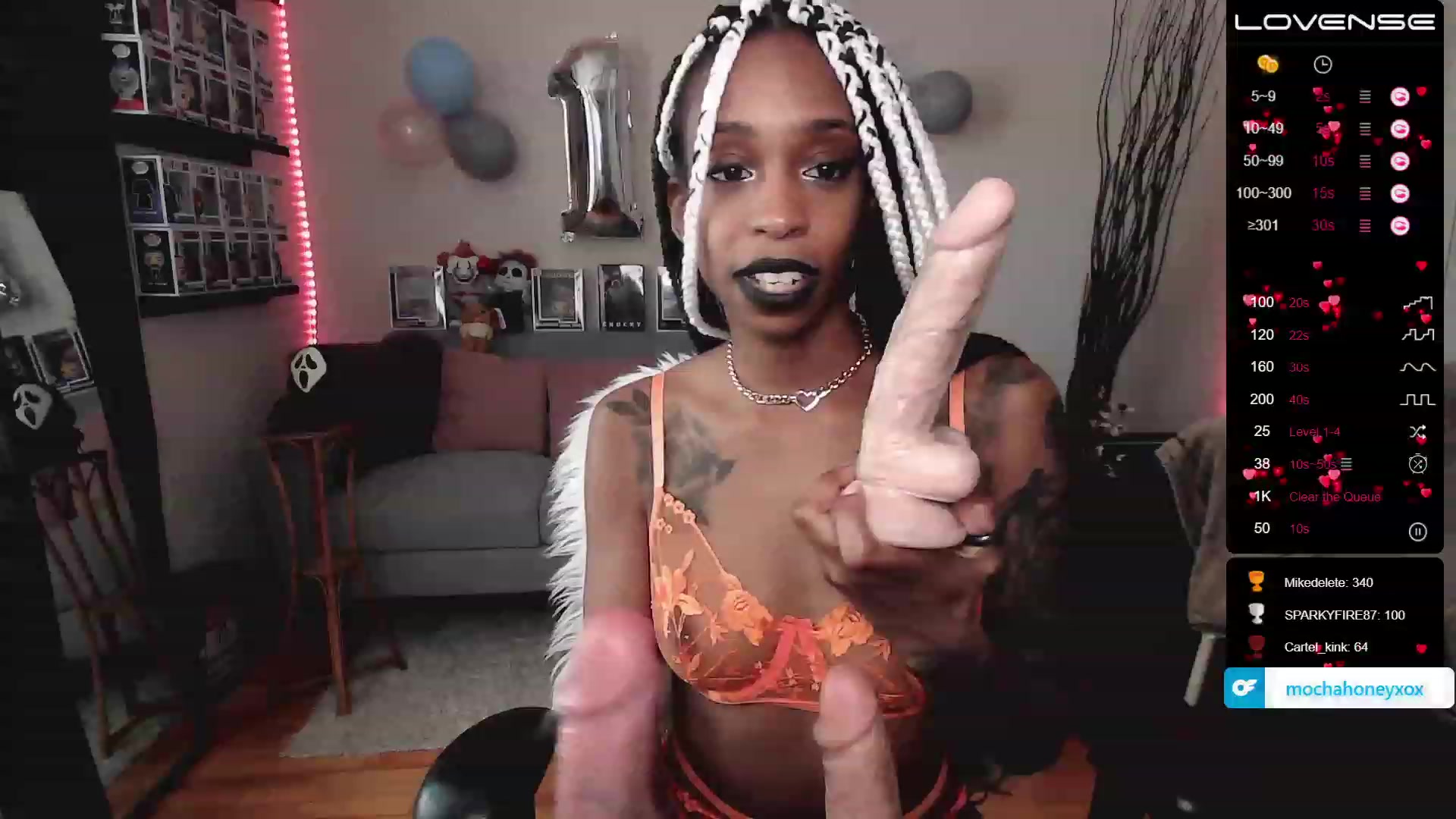 Gallery image thumbnail from mochahoneyxox's myfreecams stream on, 05/31/2023, 15:47 image 13 of 20
