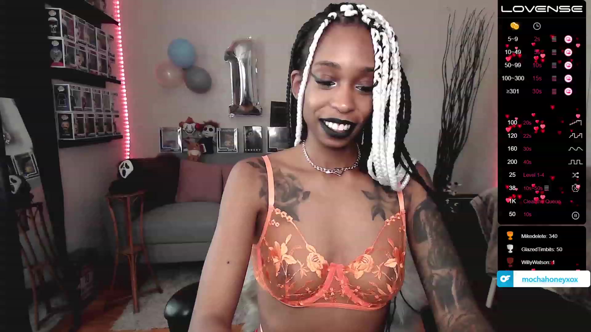 Gallery image thumbnail from mochahoneyxox's myfreecams stream on, 05/31/2023, 15:47 image 3 of 20