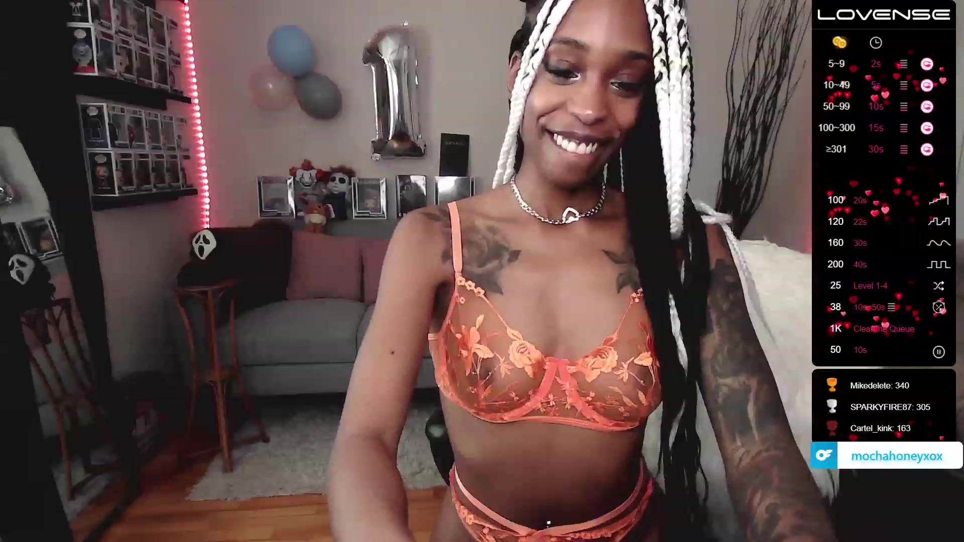 Gallery image thumbnail from mochahoneyxox's myfreecams stream on, 05/31/2023, 15:47 image 18 of 20