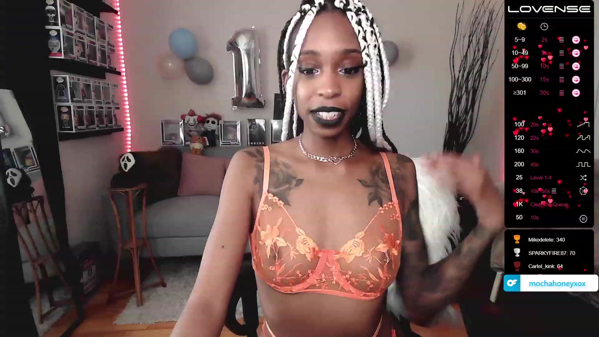 Gallery image thumbnail from mochahoneyxox's myfreecams stream on, 05/31/2023, 15:47 image 12 of 20