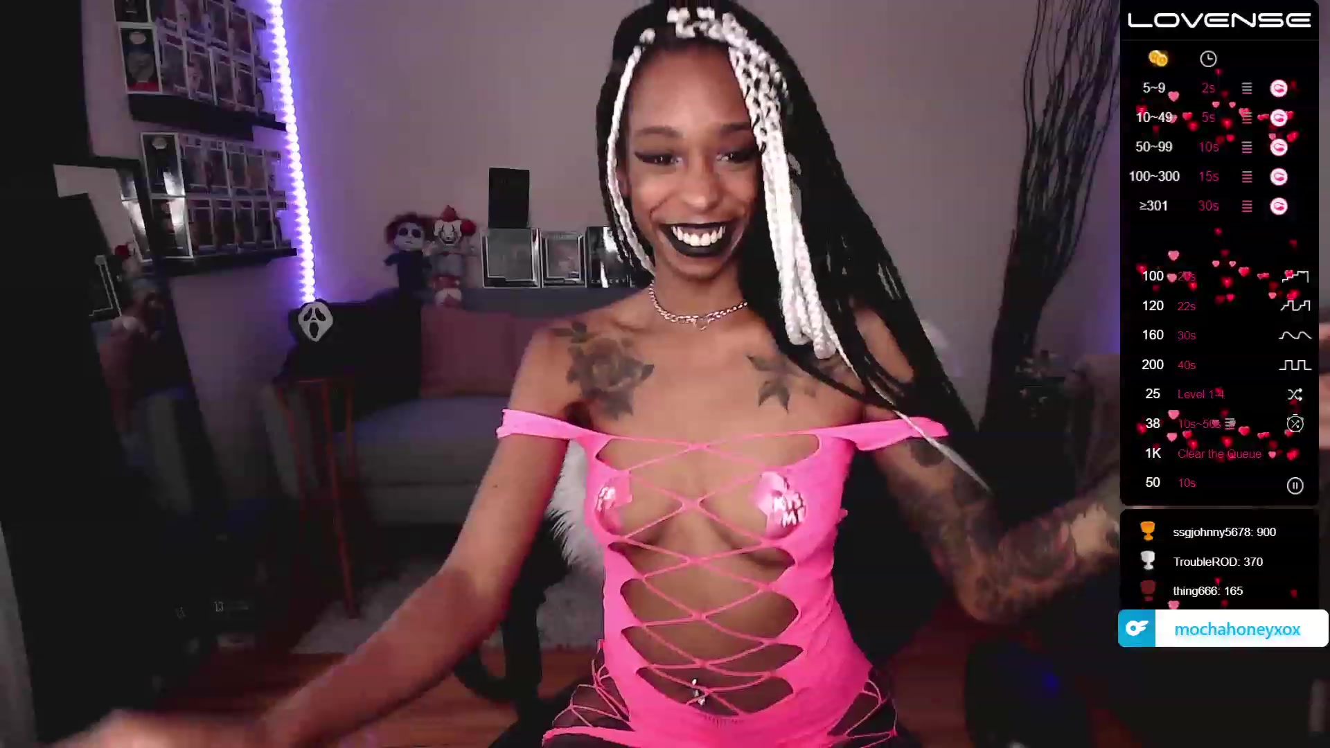 Gallery image thumbnail from mochahoneyxox's myfreecams stream on, 06/09/2023, 17:36 image 15 of 20