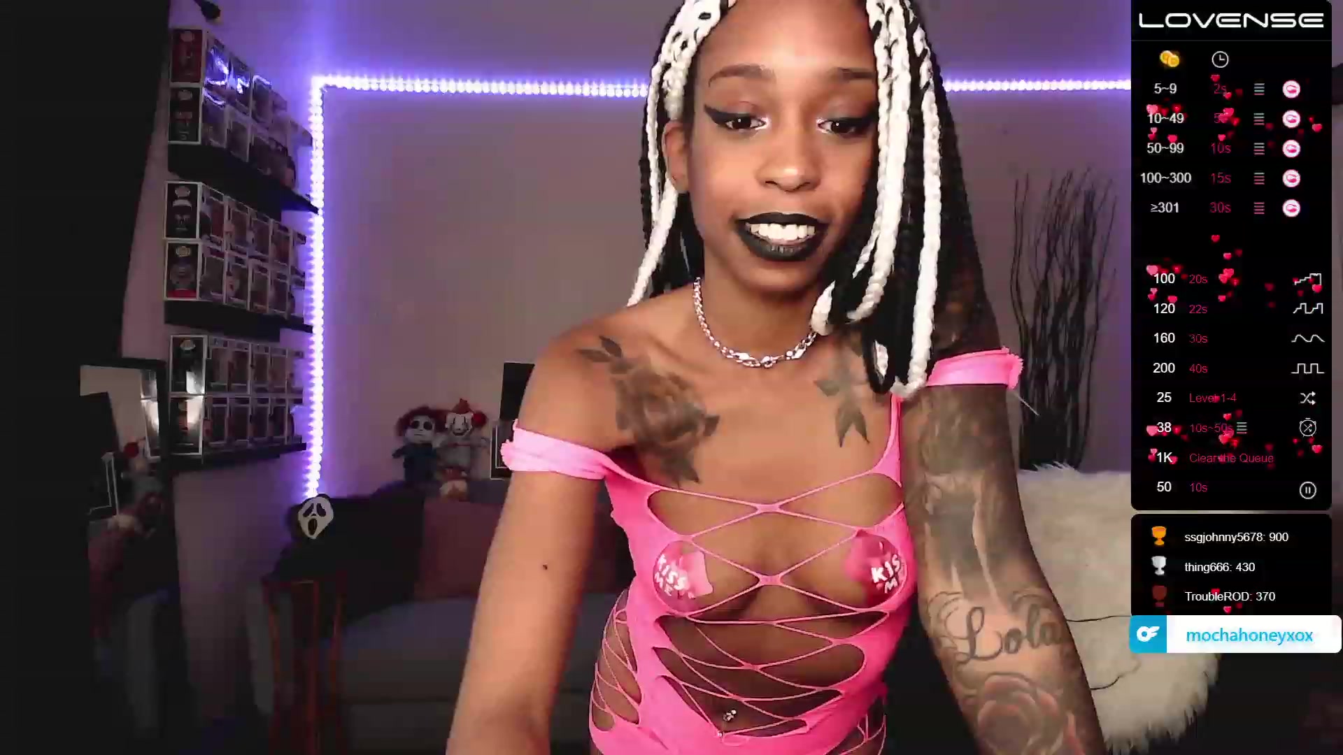 Gallery image thumbnail from mochahoneyxox's myfreecams stream on, 06/09/2023, 17:36 image 17 of 20