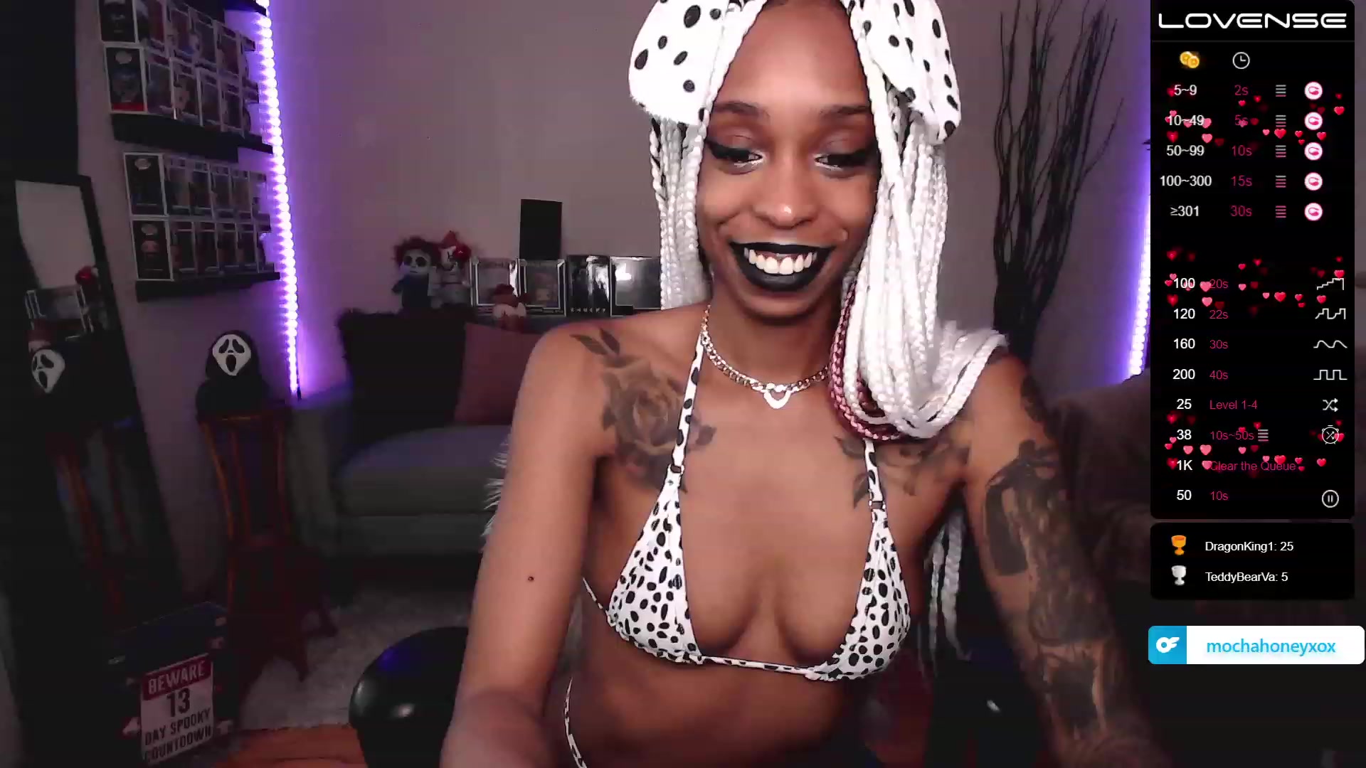 Gallery image thumbnail from mochahoneyxox's myfreecams stream on, 06/16/2023, 16:12 image 1 of 20
