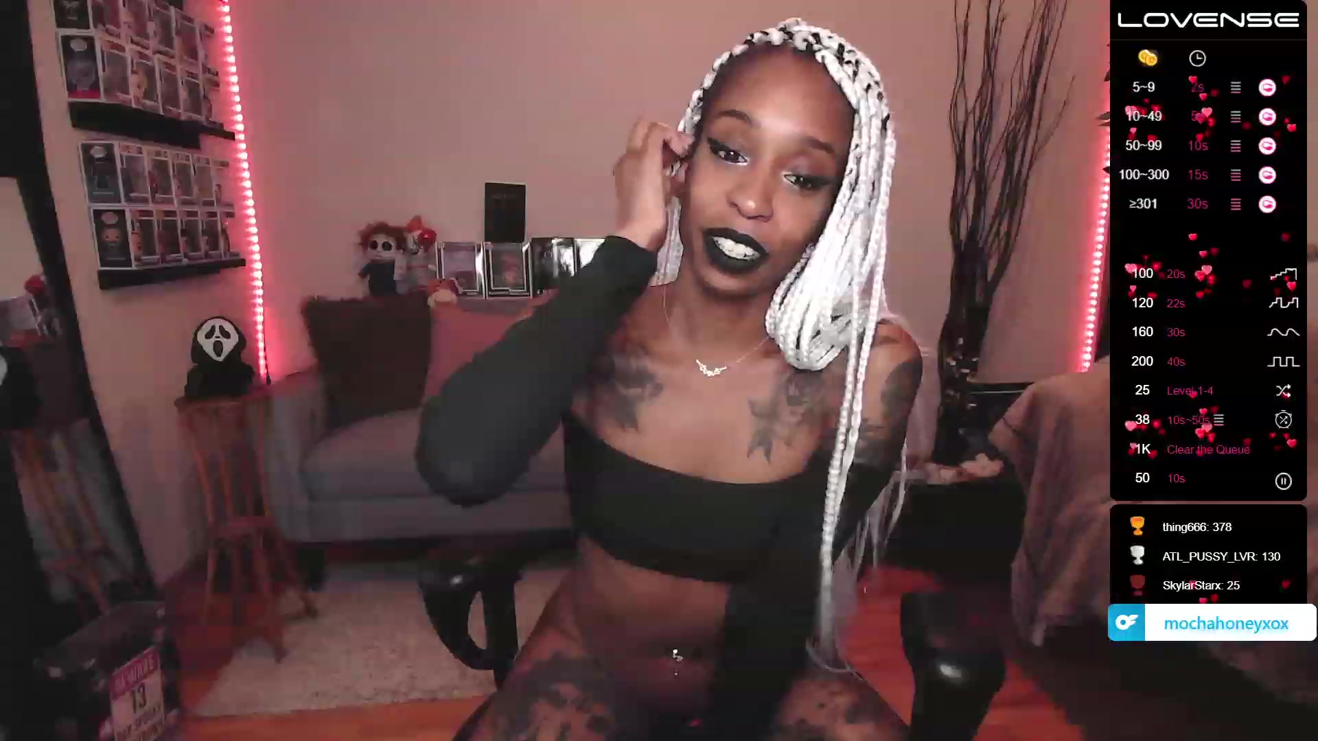 Gallery image thumbnail from mochahoneyxox's myfreecams stream on, 06/17/2023, 17:03 image 14 of 20