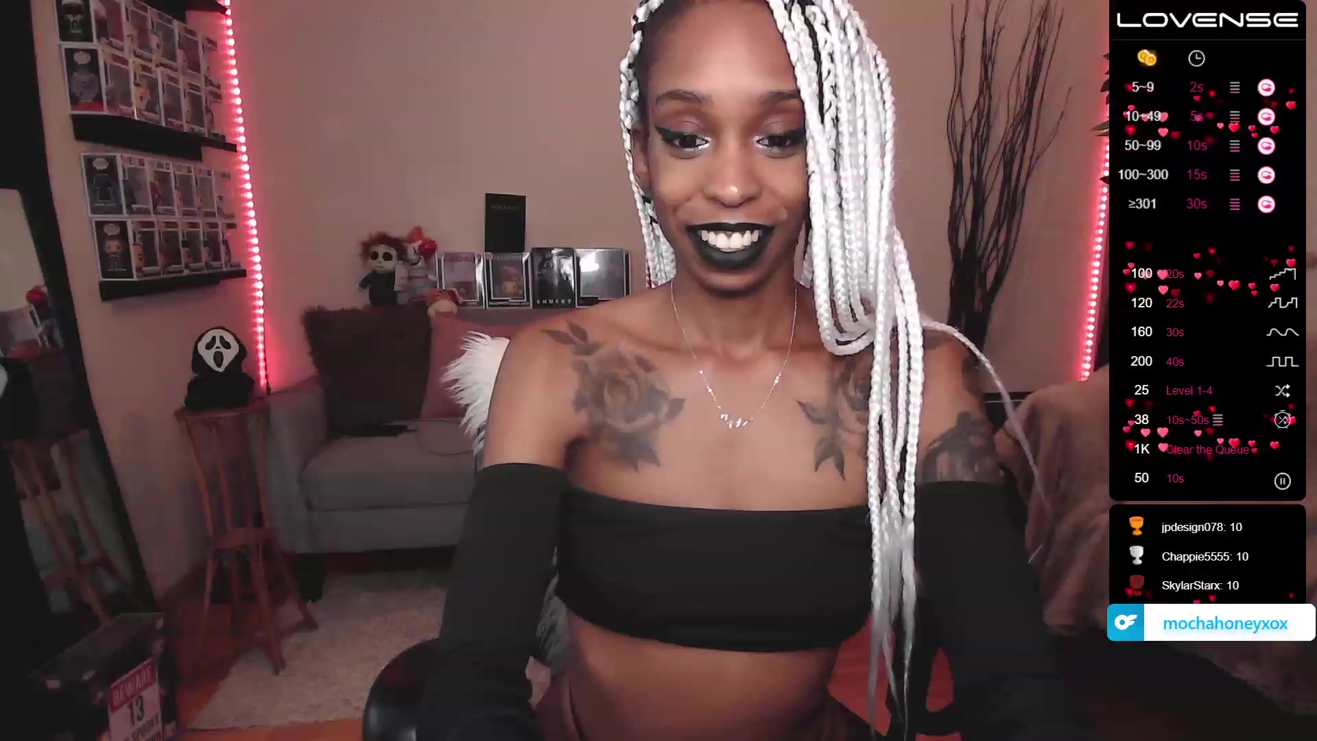 Gallery image thumbnail from mochahoneyxox's myfreecams stream on, 06/17/2023, 17:03 image 2 of 20