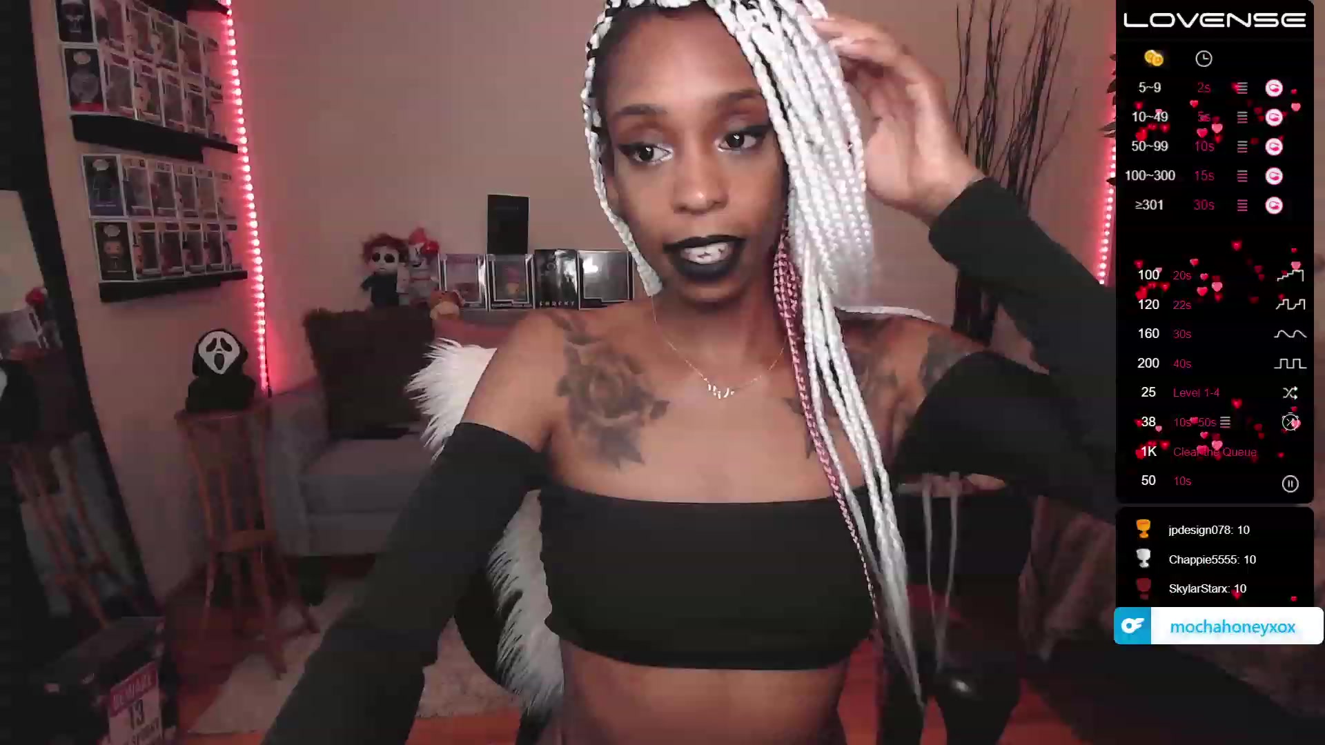 Gallery image thumbnail from mochahoneyxox's myfreecams stream on, 06/17/2023, 17:03 image 3 of 20