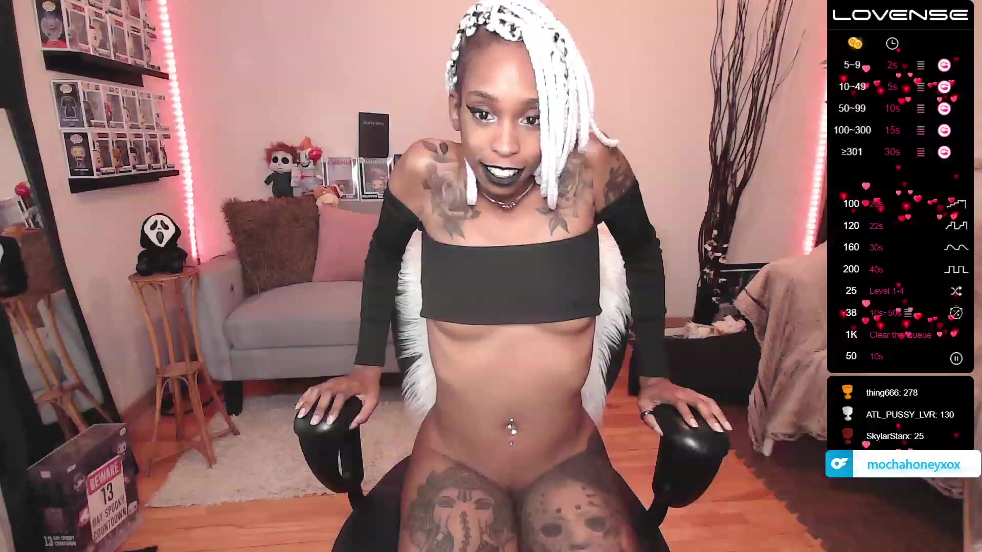 Gallery image thumbnail from mochahoneyxox's myfreecams stream on, 06/17/2023, 17:03 image 12 of 20