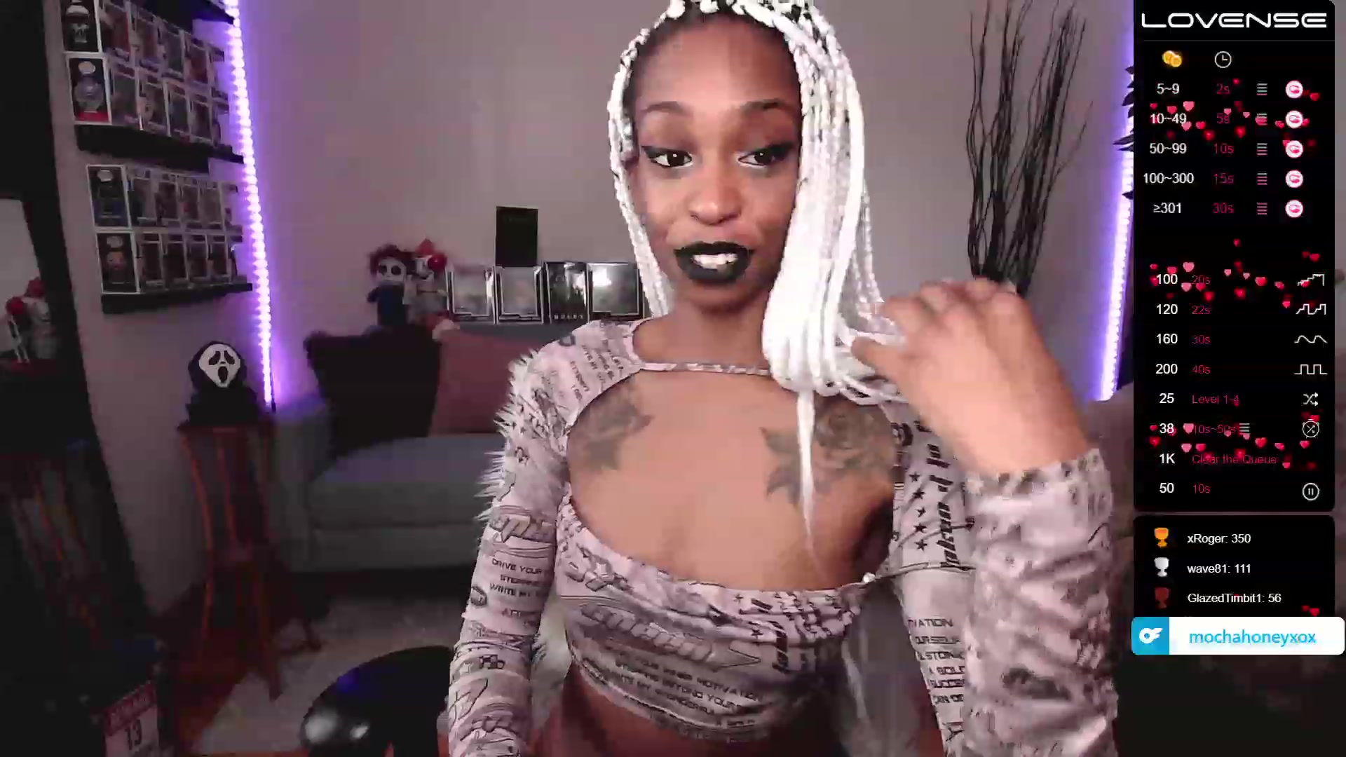 Gallery image thumbnail from mochahoneyxox's myfreecams stream on, 06/19/2023, 16:02 image 10 of 20