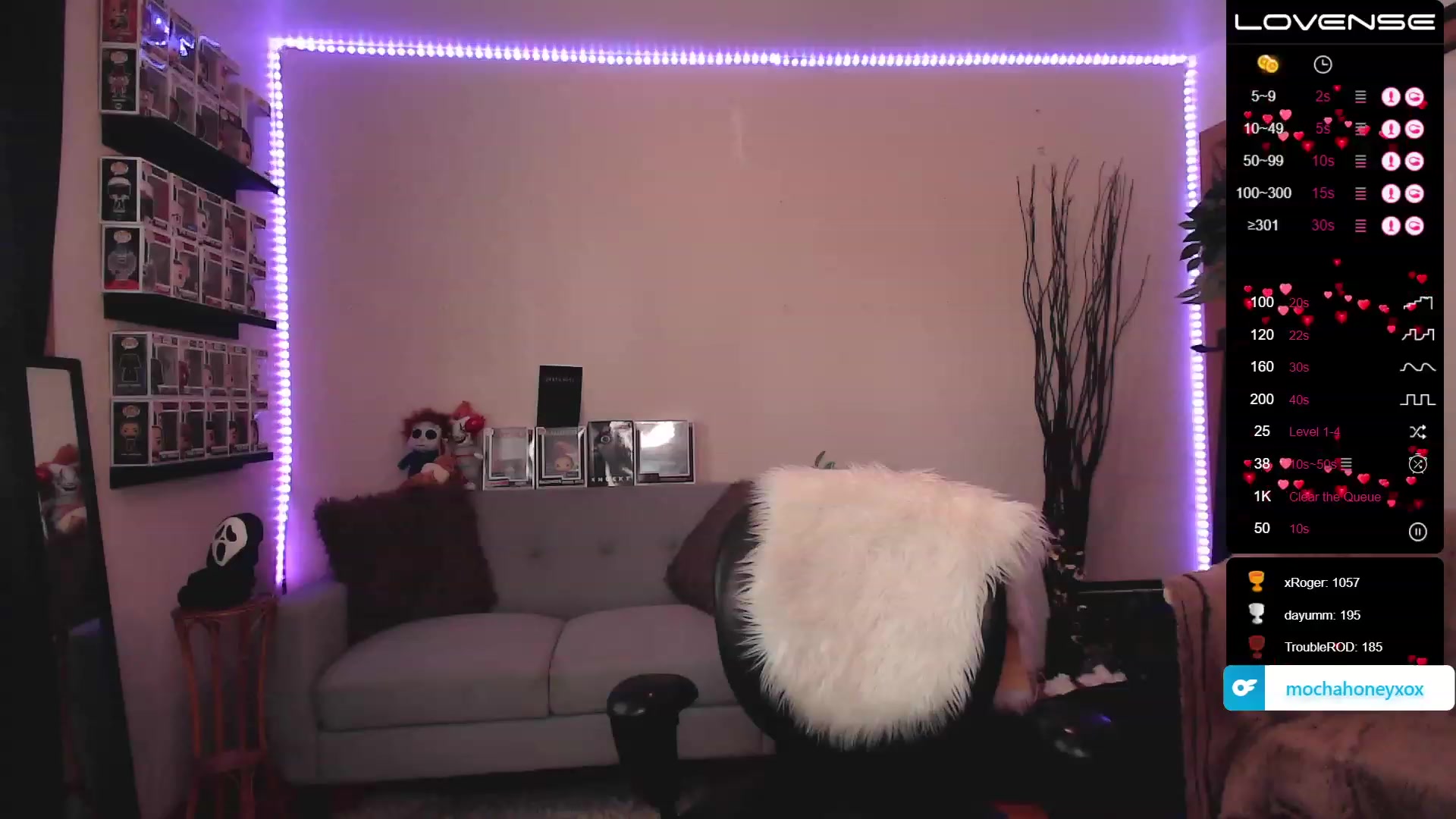 Gallery image thumbnail from mochahoneyxox's myfreecams stream on, 06/20/2023, 17:28 image 12 of 20