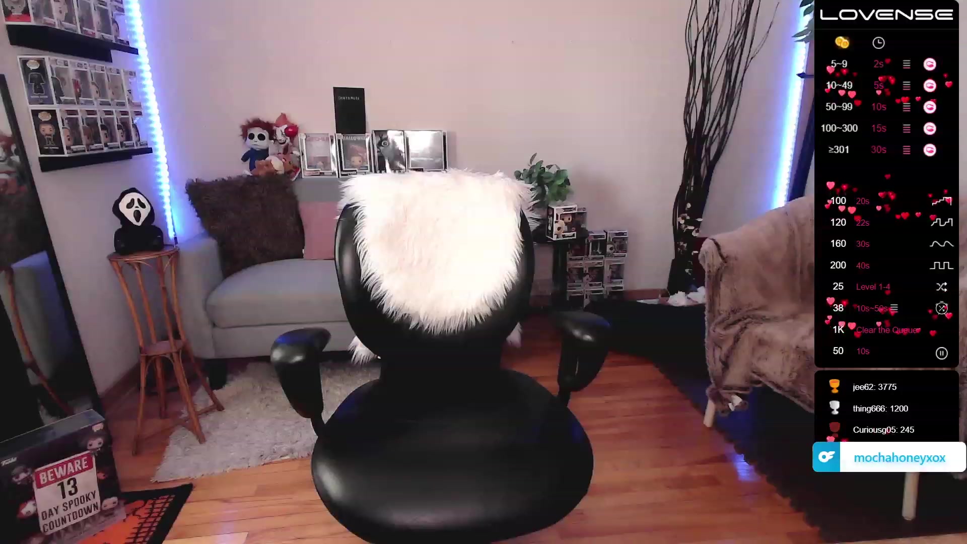 Gallery image thumbnail from mochahoneyxox's myfreecams stream on, 06/22/2023, 15:43 image 20 of 20