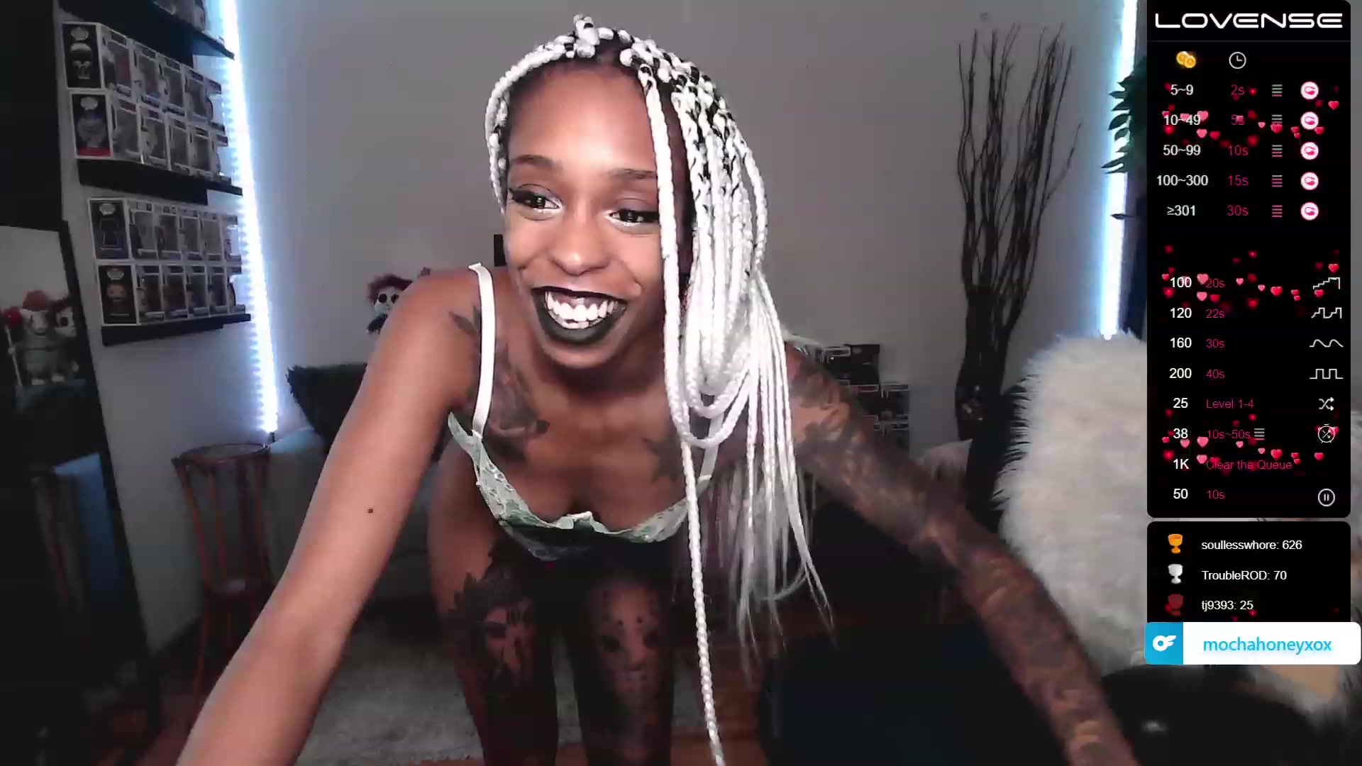 Gallery image thumbnail from mochahoneyxox's myfreecams stream on, 06/26/2023, 16:07 image 8 of 20