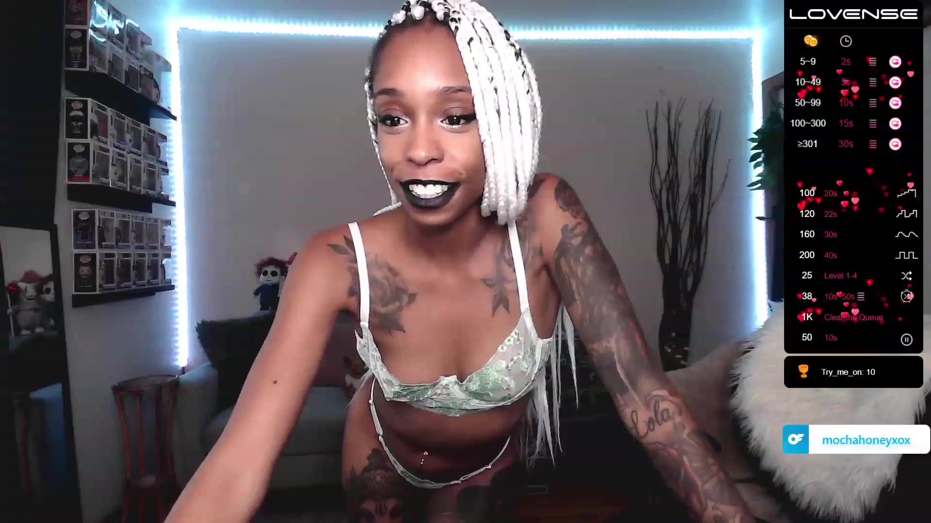 Gallery image thumbnail from mochahoneyxox's myfreecams stream on, 06/26/2023, 16:07 image 1 of 20