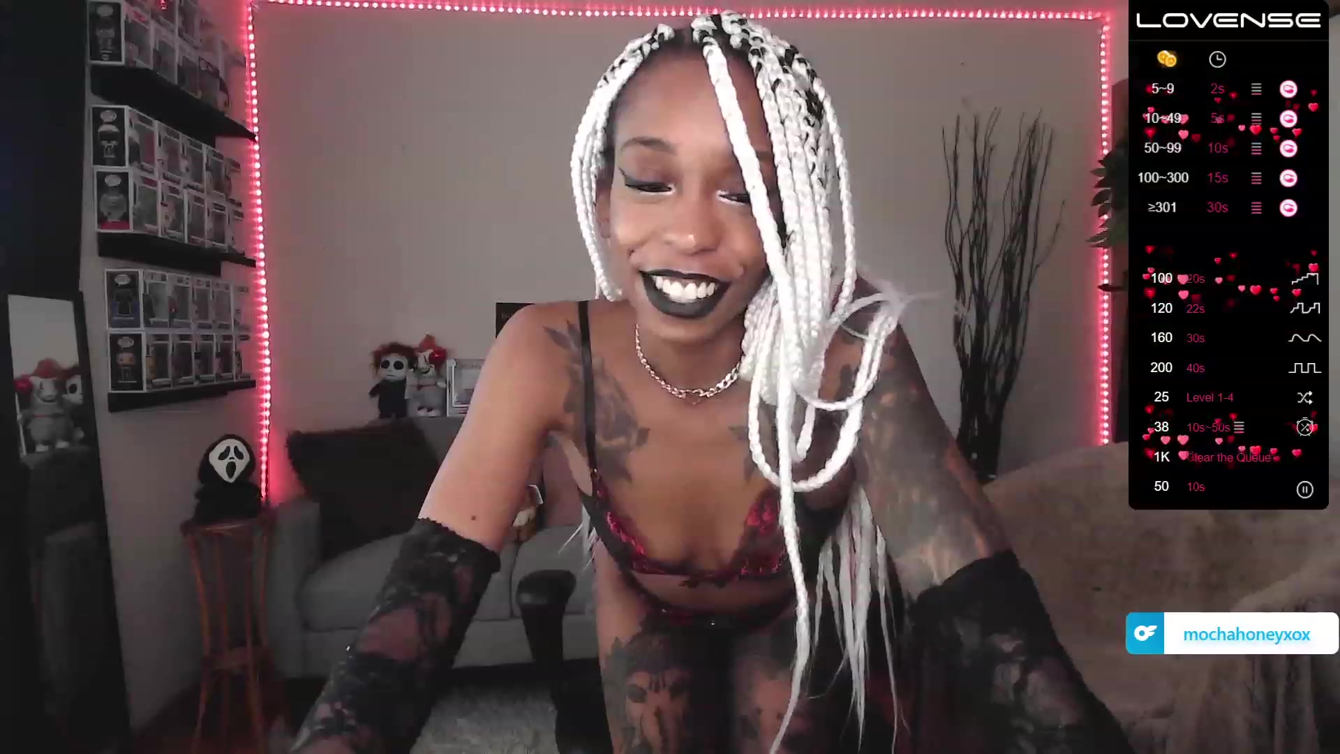 Gallery image thumbnail from mochahoneyxox's myfreecams stream on, 06/27/2023, 15:30 image 8 of 20