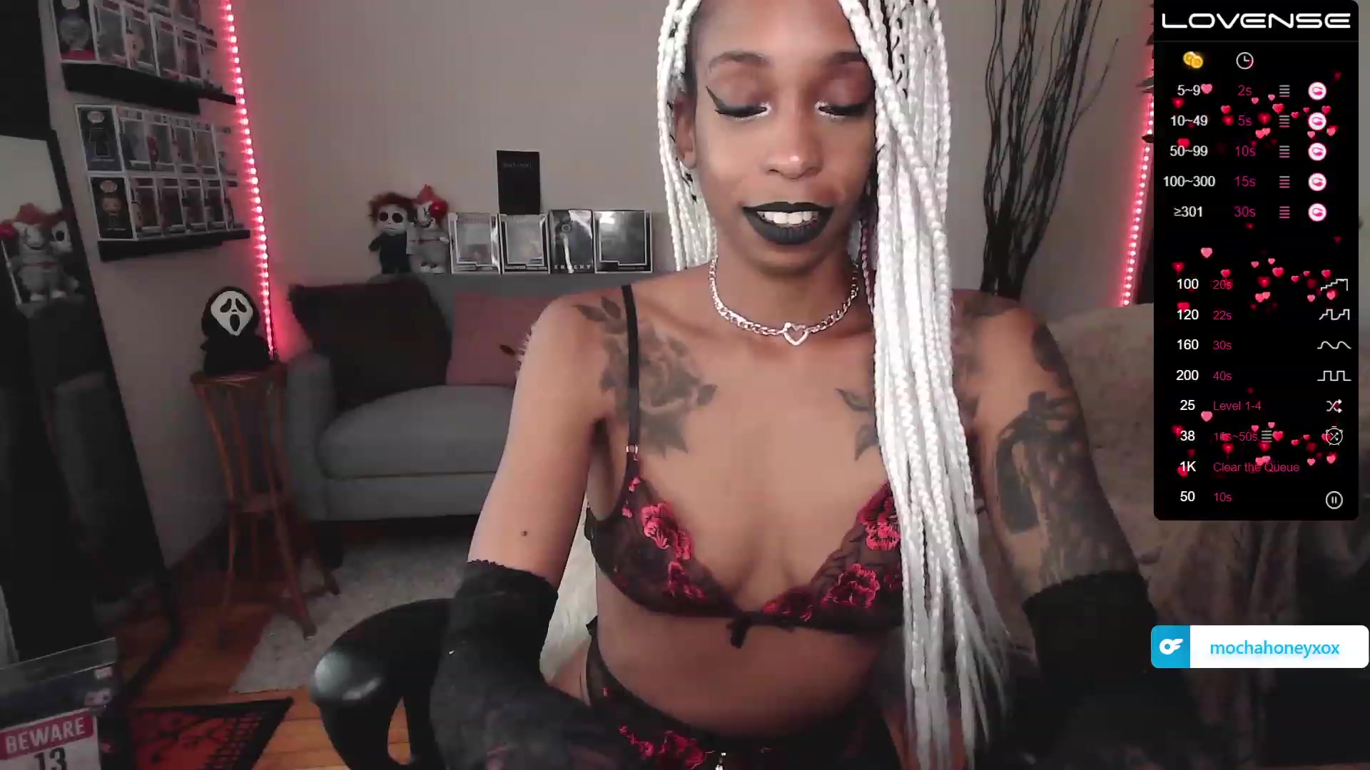 Gallery image thumbnail from mochahoneyxox's myfreecams stream on, 06/27/2023, 15:30 image 3 of 20
