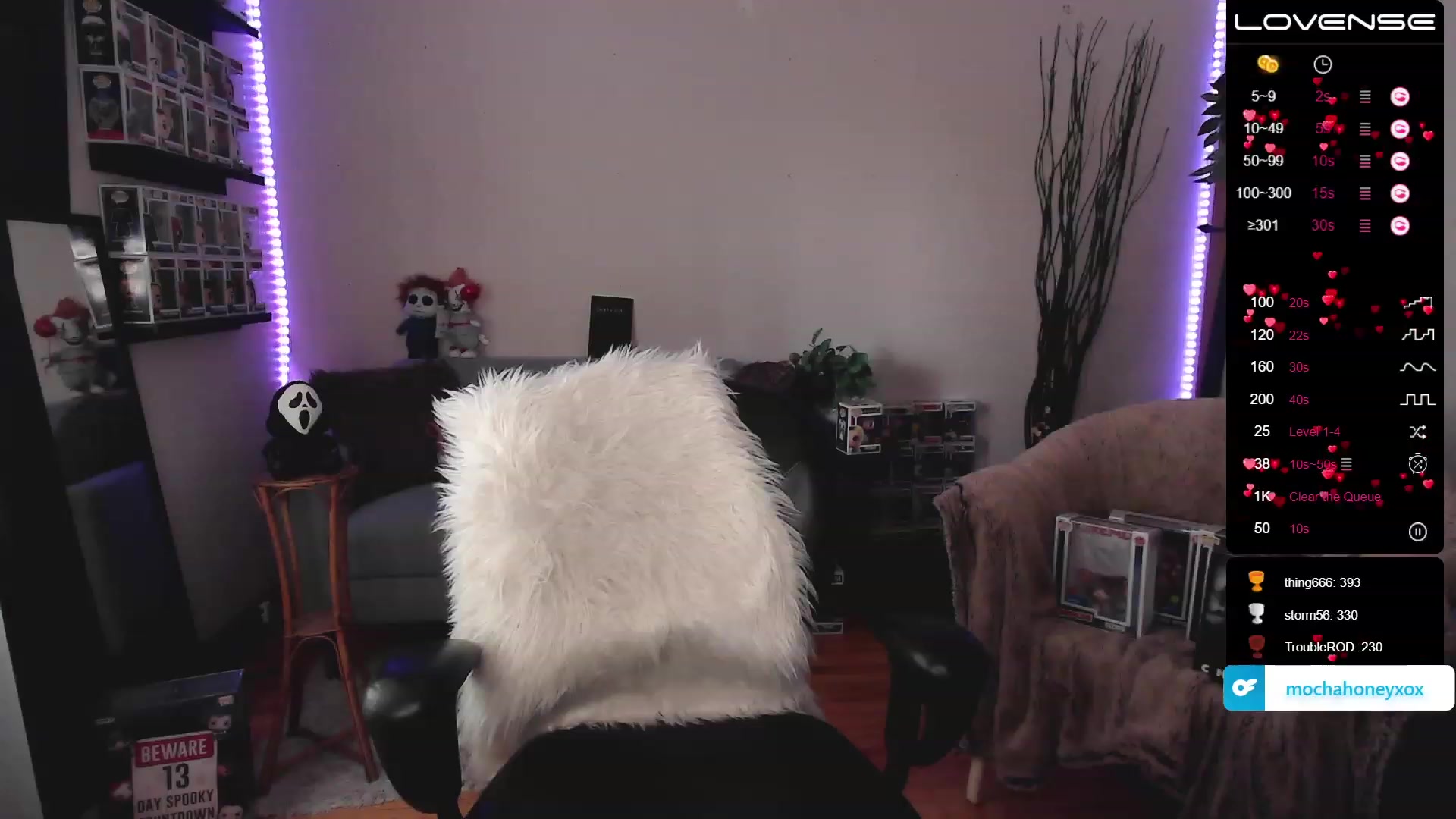 Gallery image thumbnail from mochahoneyxox's myfreecams stream on, 06/30/2023, 17:21 image 9 of 20