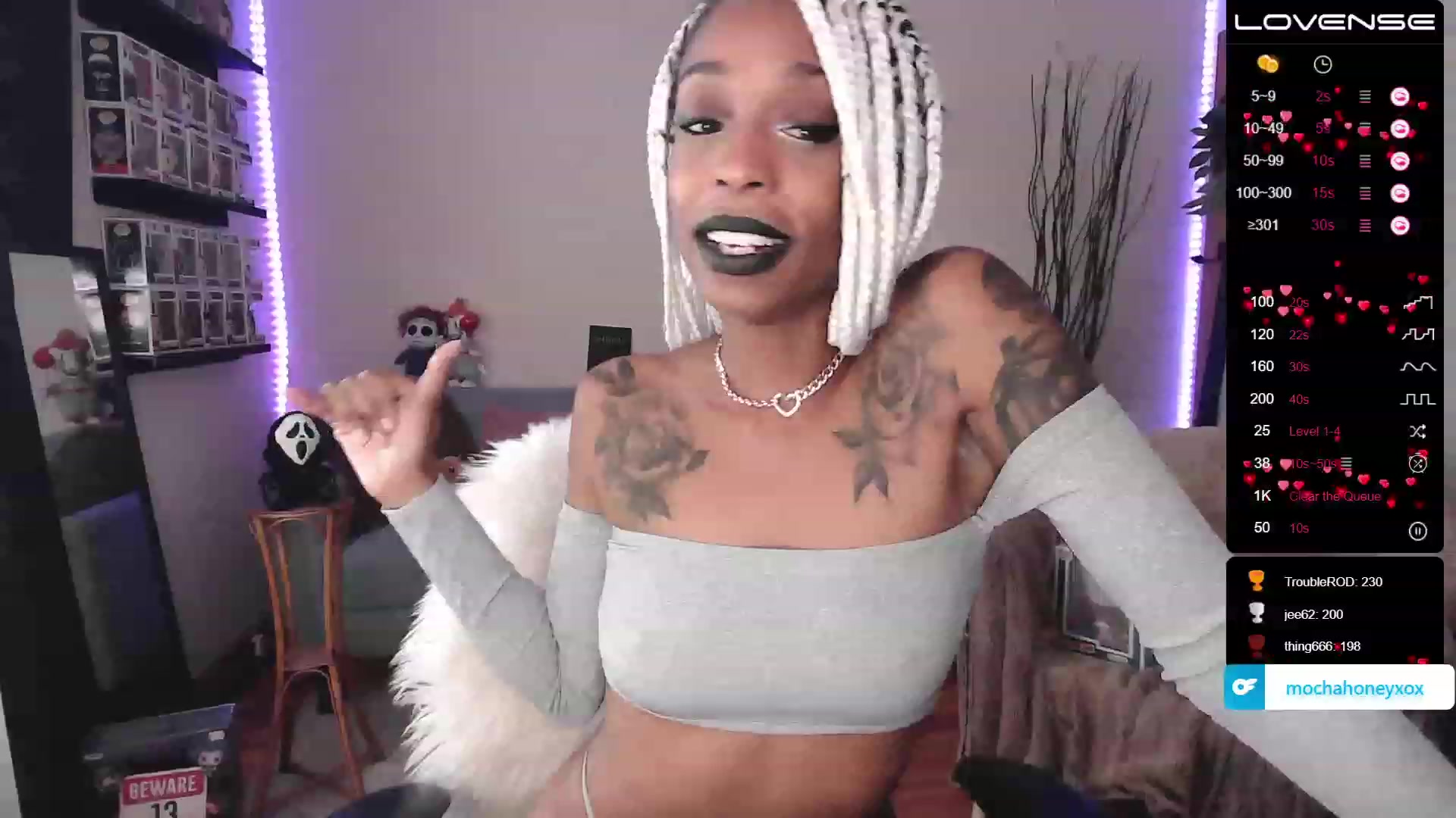 Gallery image thumbnail from mochahoneyxox's myfreecams stream on, 06/30/2023, 17:21 image 4 of 20
