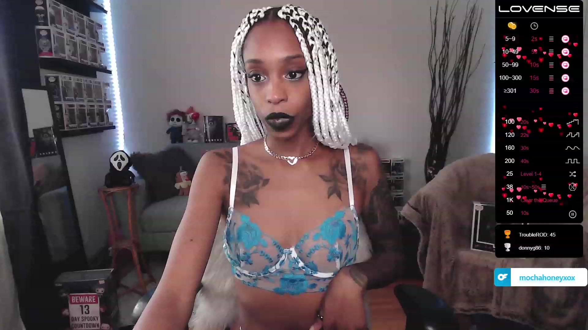 Gallery image thumbnail from mochahoneyxox's myfreecams stream on, 07/11/2023, 15:12 image 3 of 20