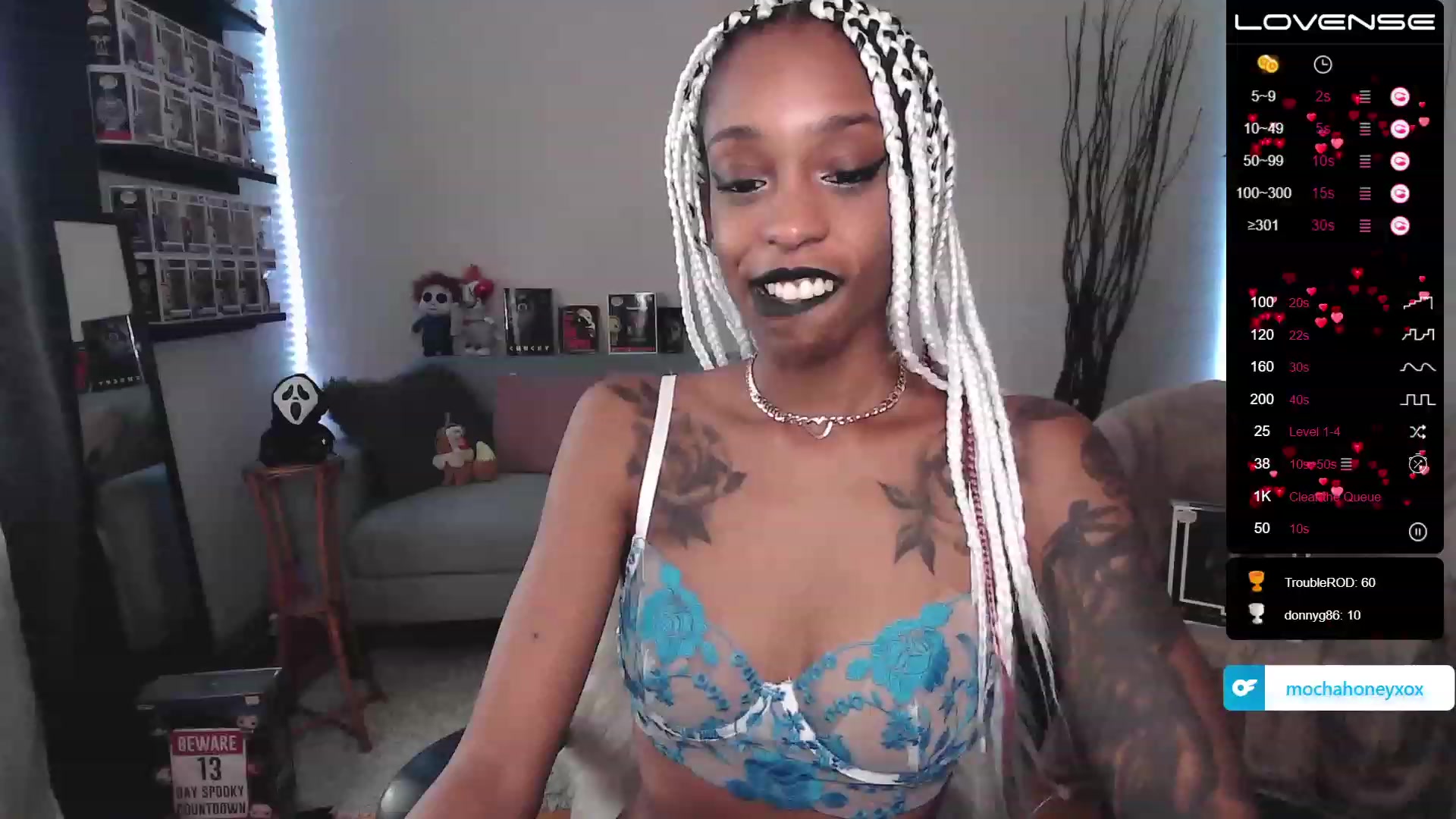 Gallery image thumbnail from mochahoneyxox's myfreecams stream on, 07/11/2023, 15:12 image 6 of 20