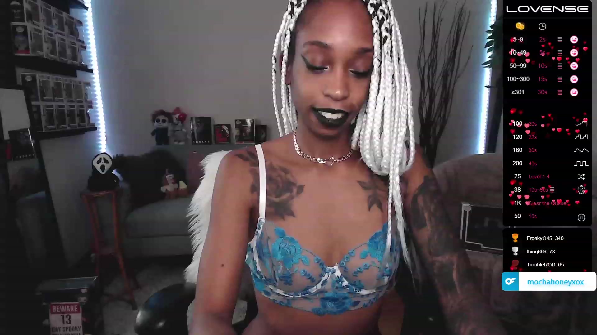 Gallery image thumbnail from mochahoneyxox's myfreecams stream on, 07/11/2023, 15:12 image 17 of 20