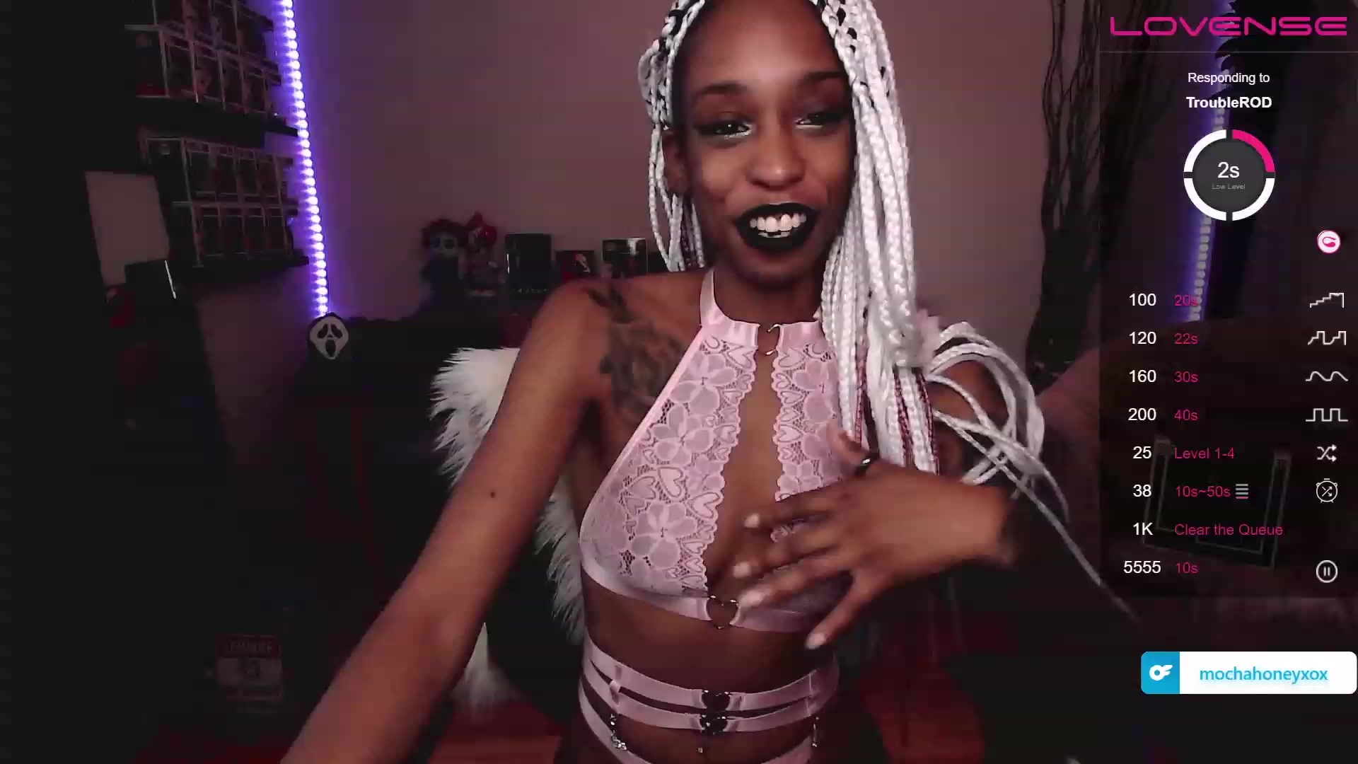 Gallery image thumbnail from mochahoneyxox's myfreecams stream on, 07/13/2023, 15:33 image 8 of 20